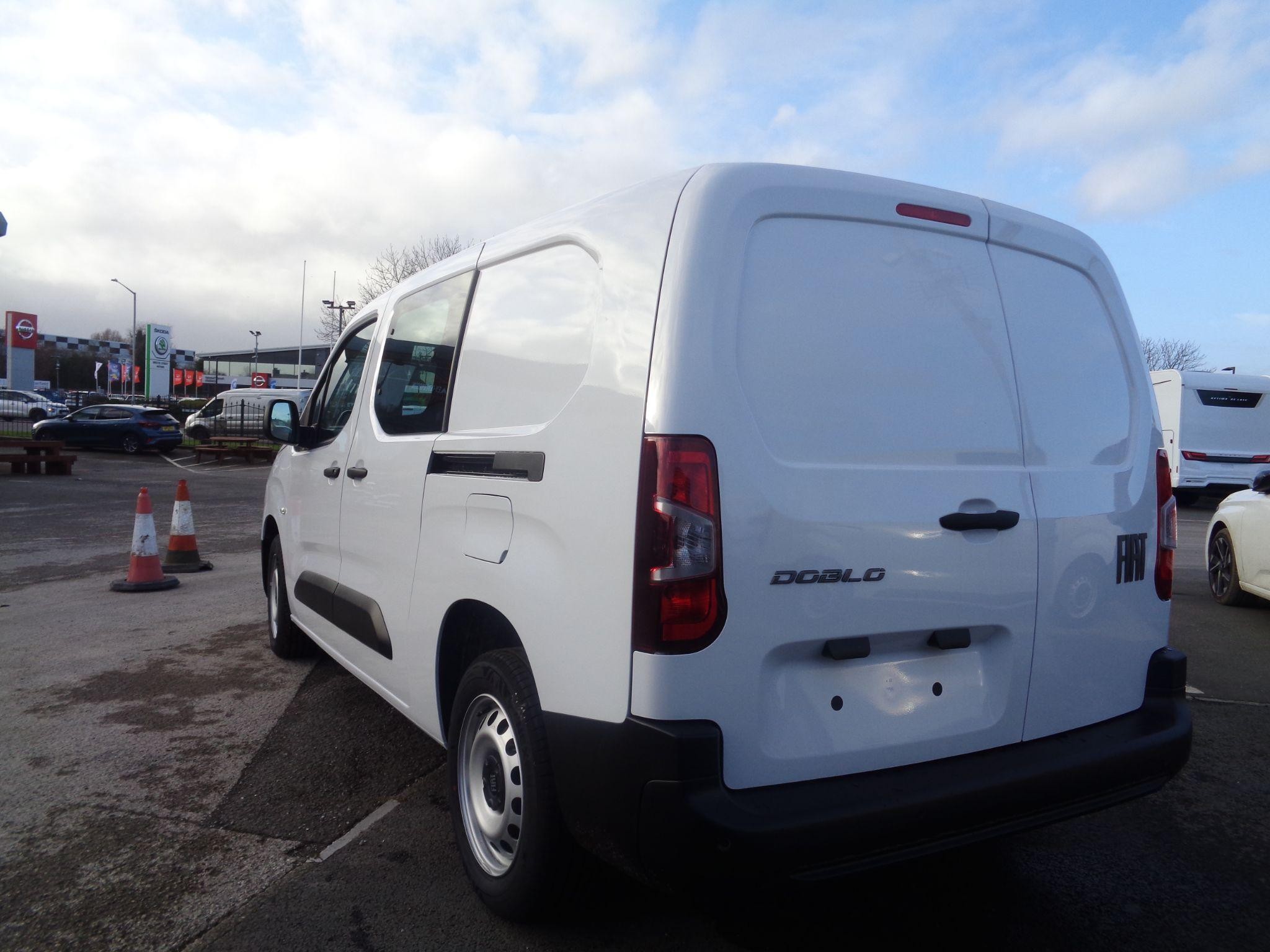 Fiat Doblo Image 6