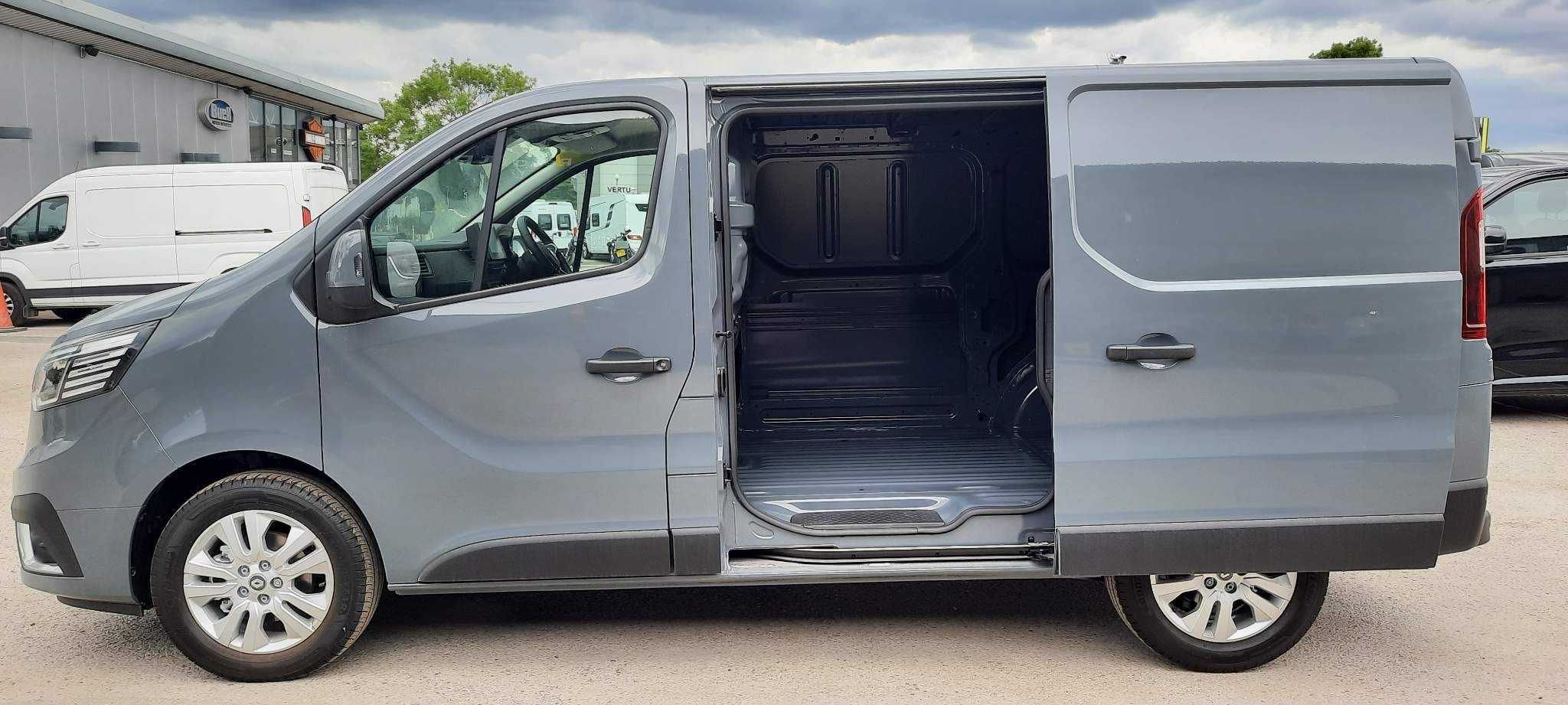 Renault Trafic Image 4