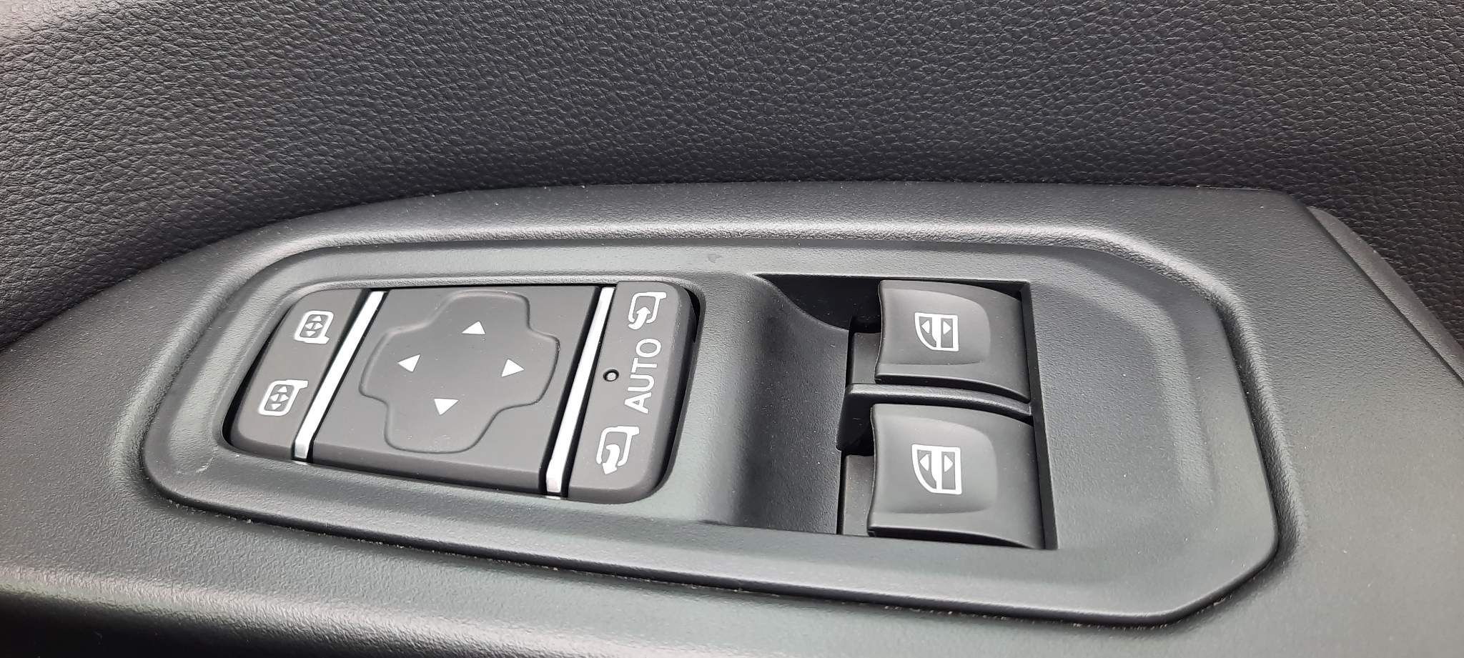 Renault Trafic Image 7