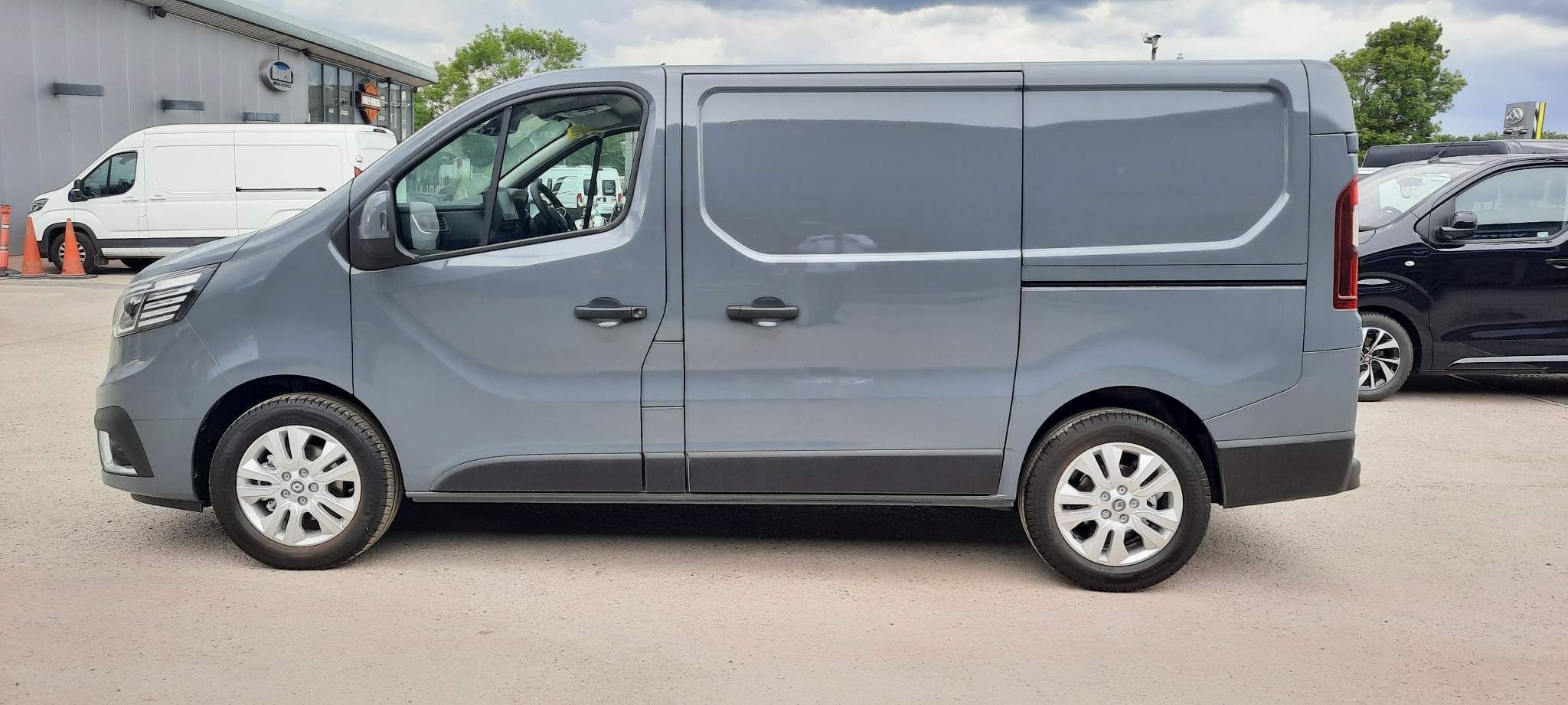 Renault Trafic Image 13