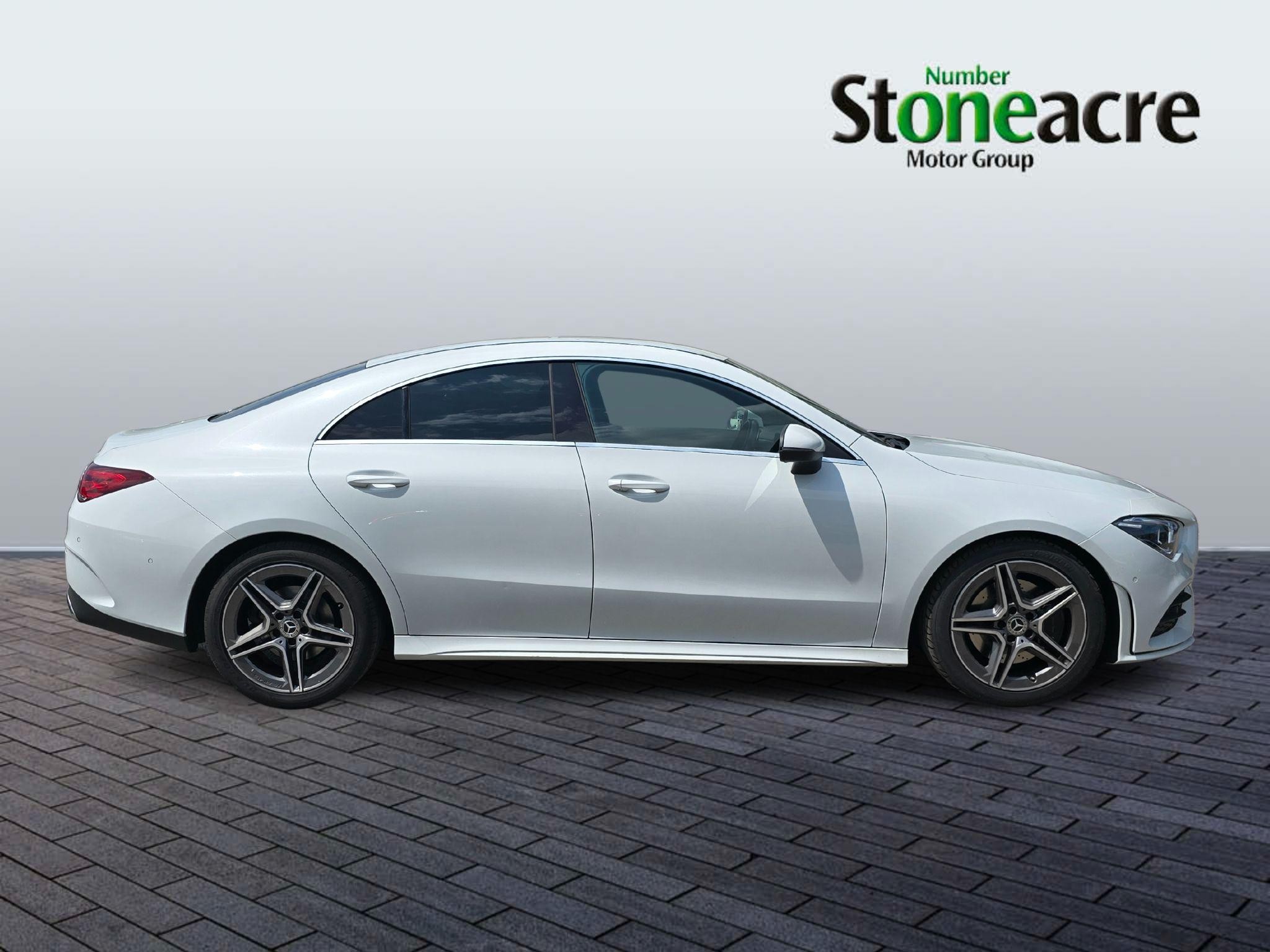 Mercedes-Benz CLA Image 2