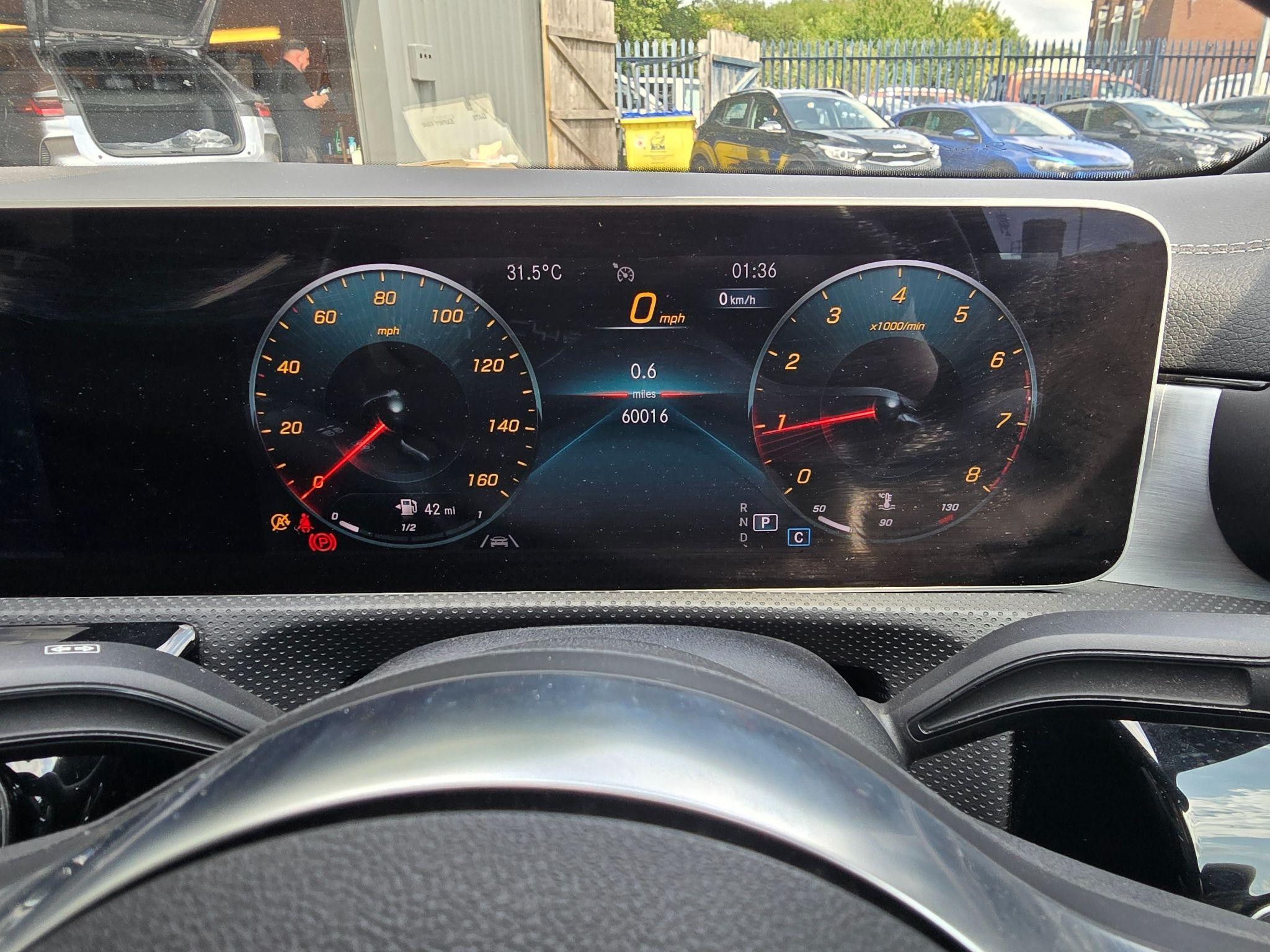 Mercedes-Benz CLA Image 16