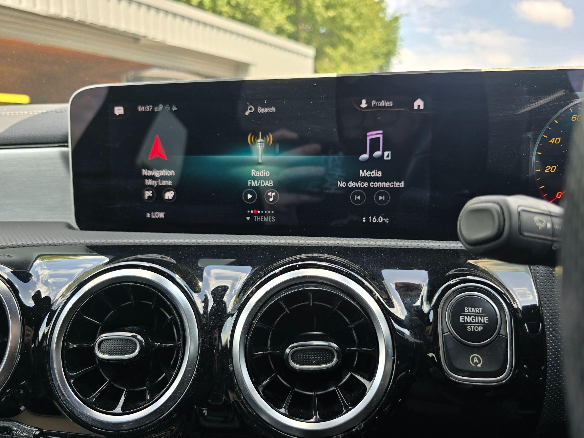 Mercedes-Benz CLA Image 18