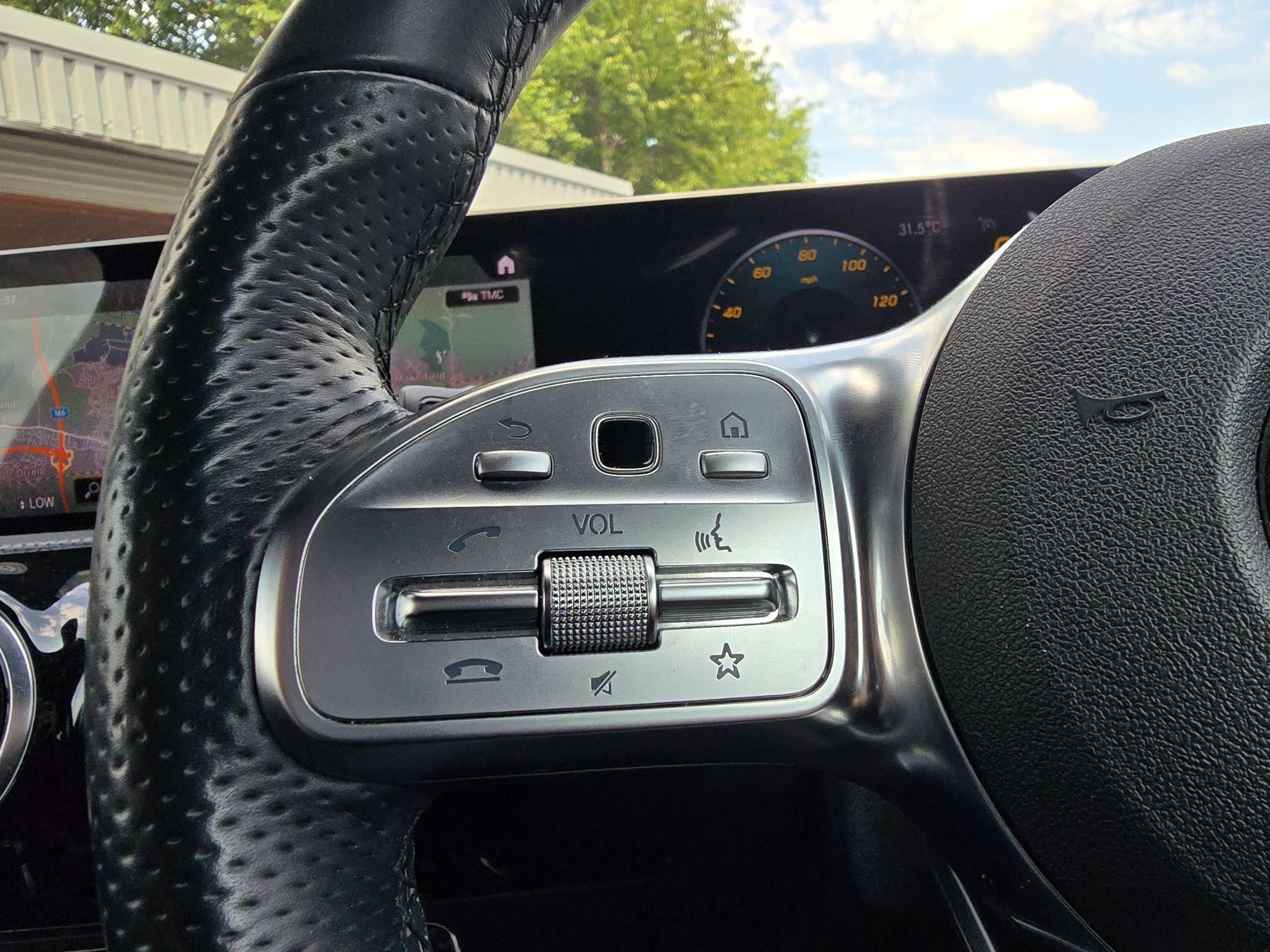 Mercedes-Benz CLA Image 25