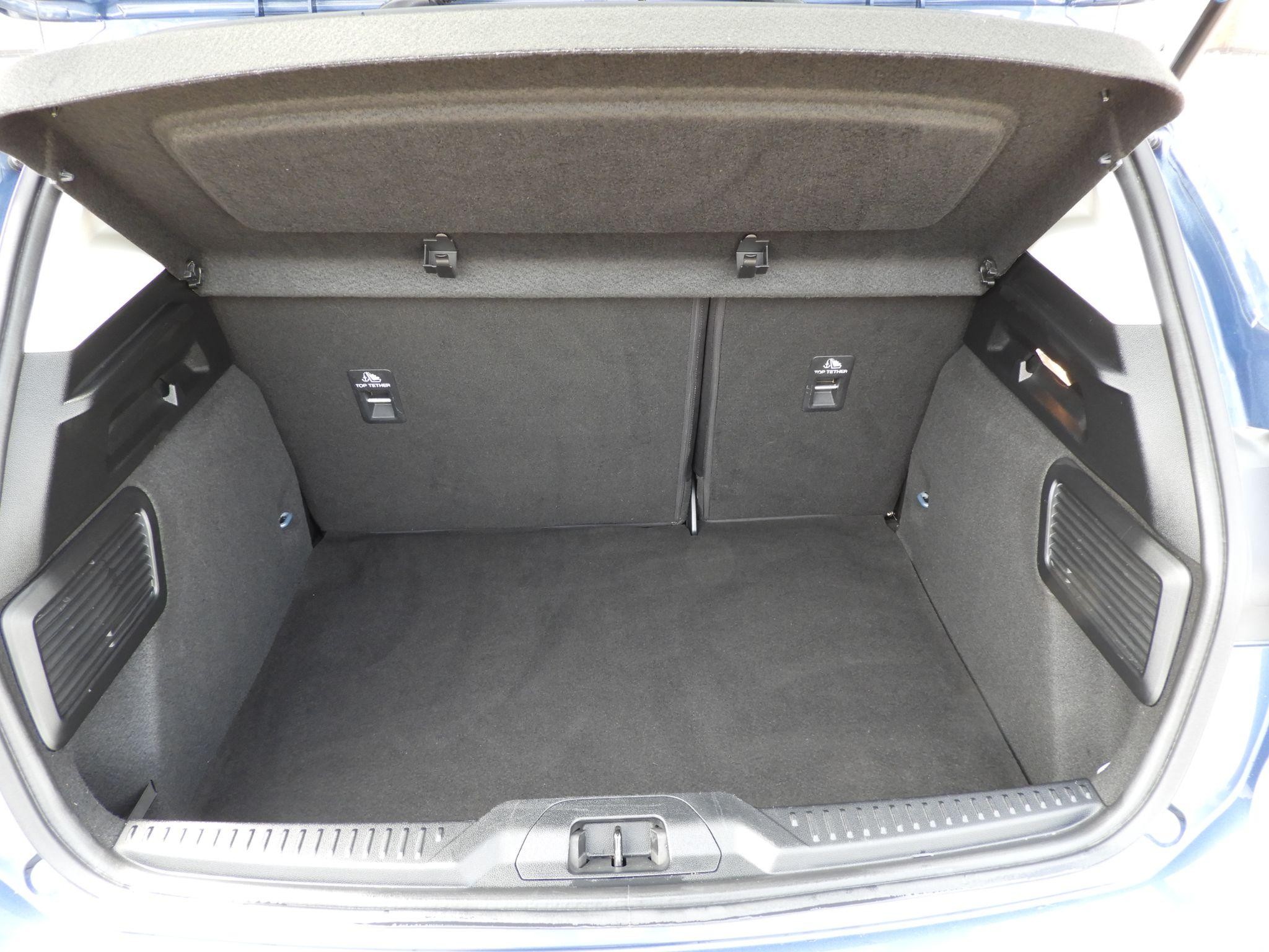 Ford Focus Image 10