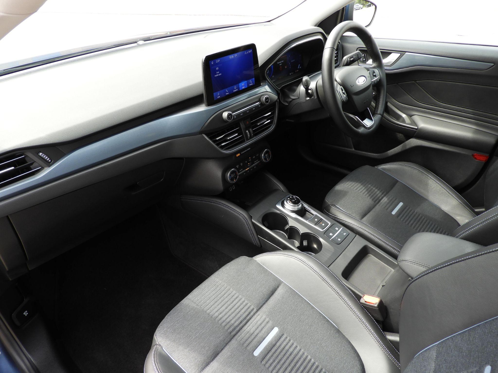 Ford Focus Image 13