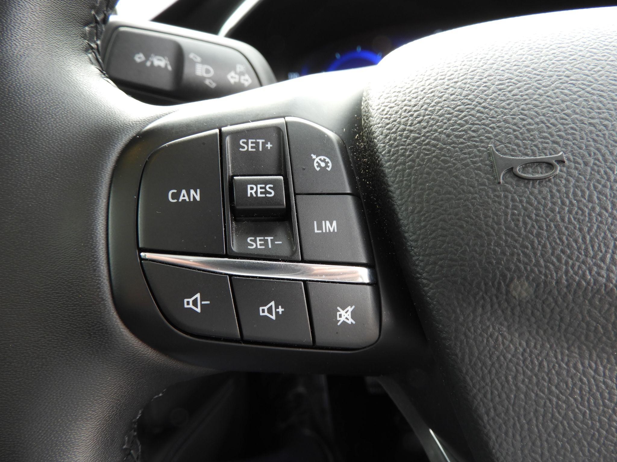 Ford Focus Image 20