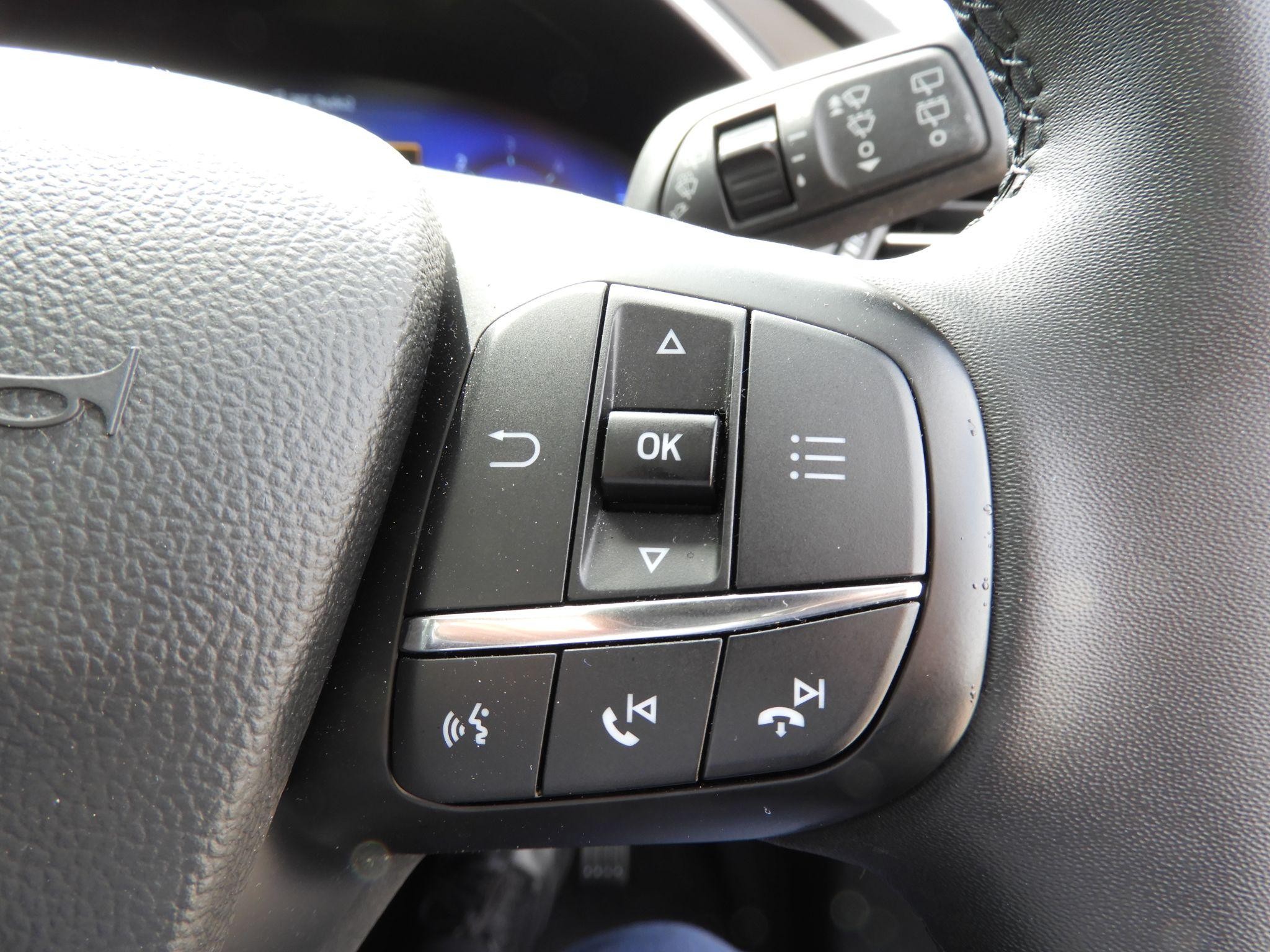Ford Focus Image 21