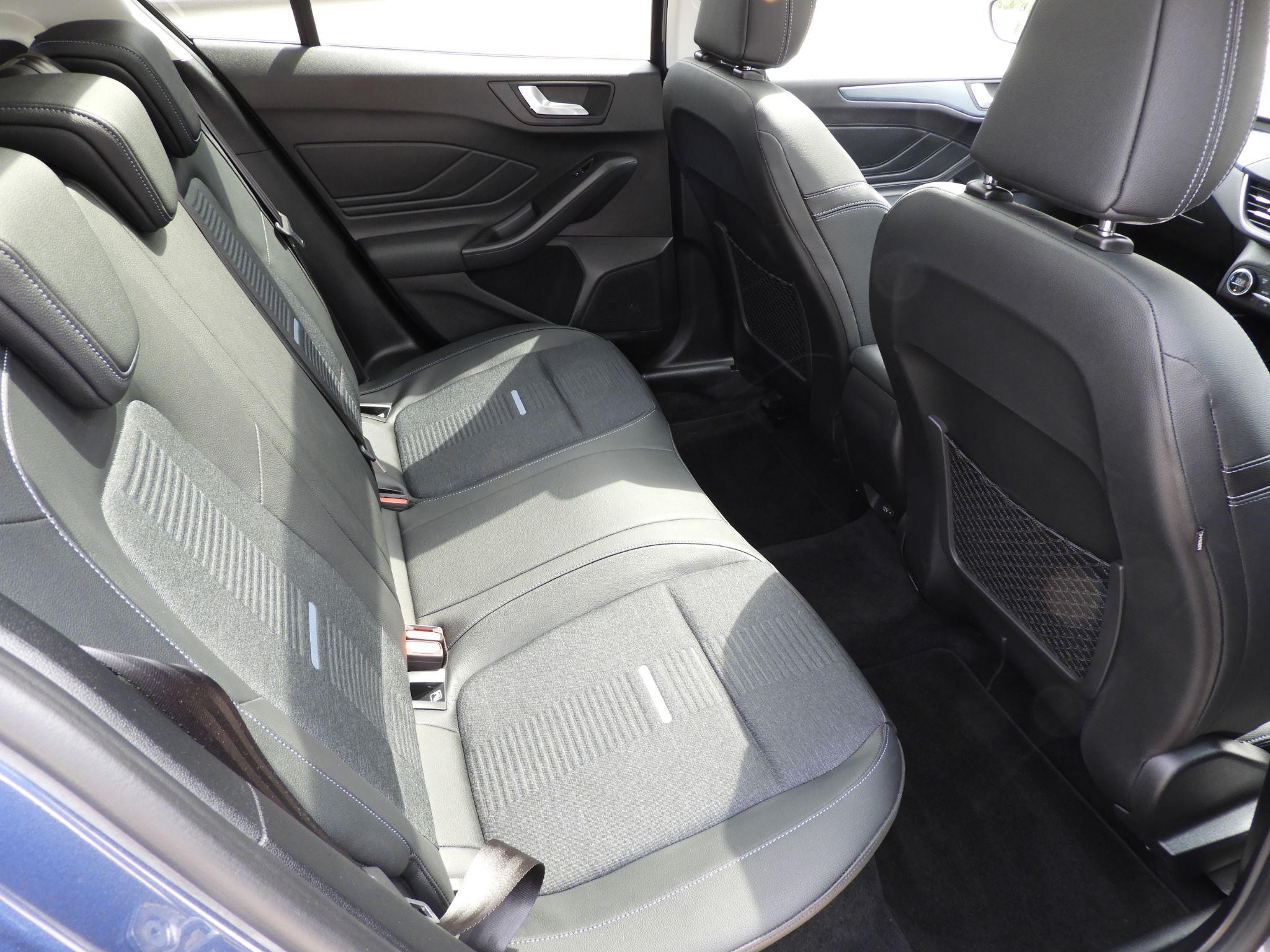 Ford Focus Image 23