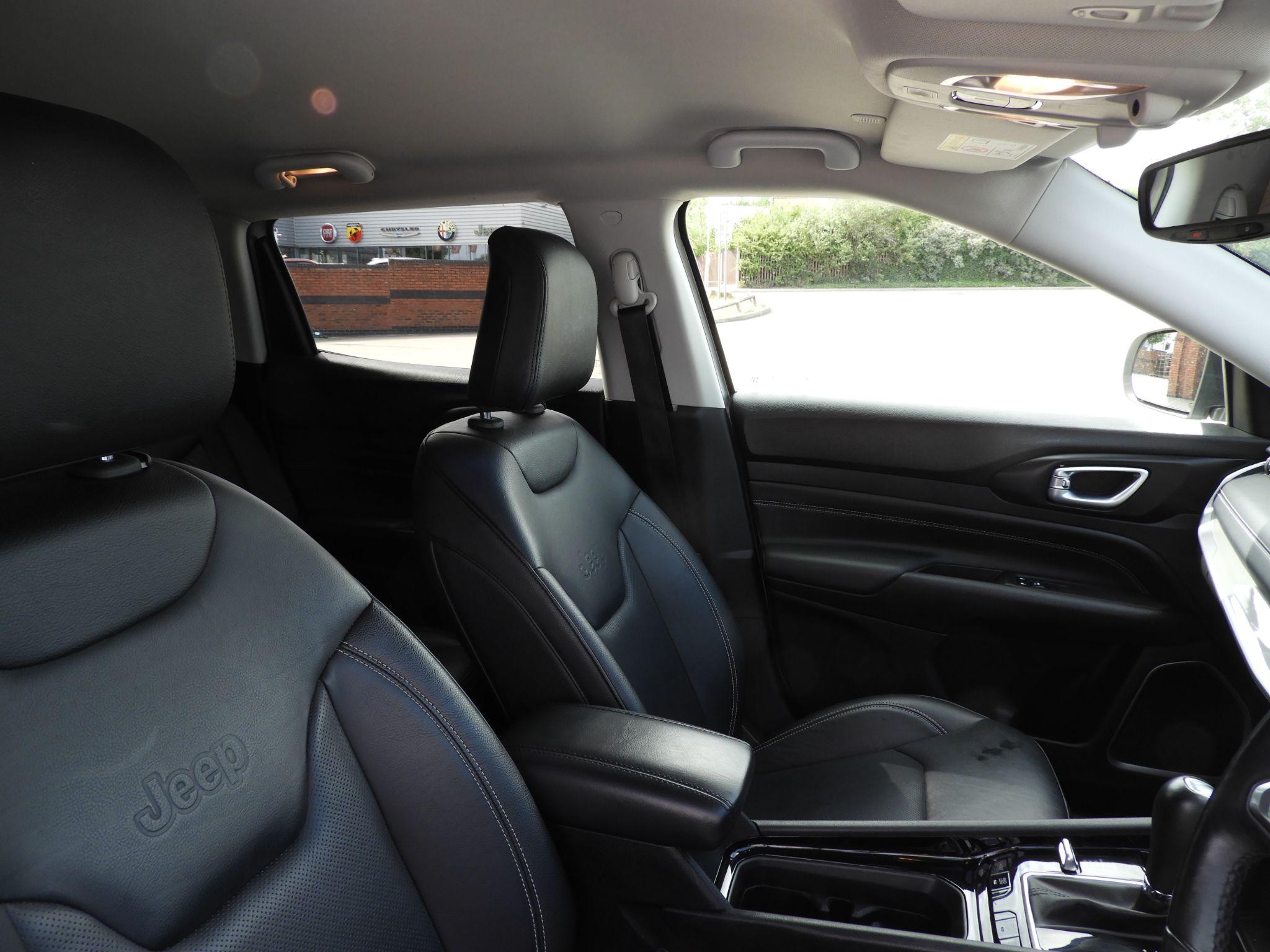 Jeep Compass Image 13