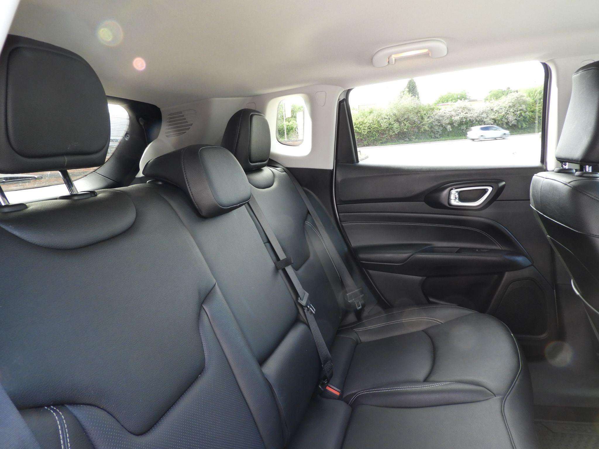Jeep Compass Image 14