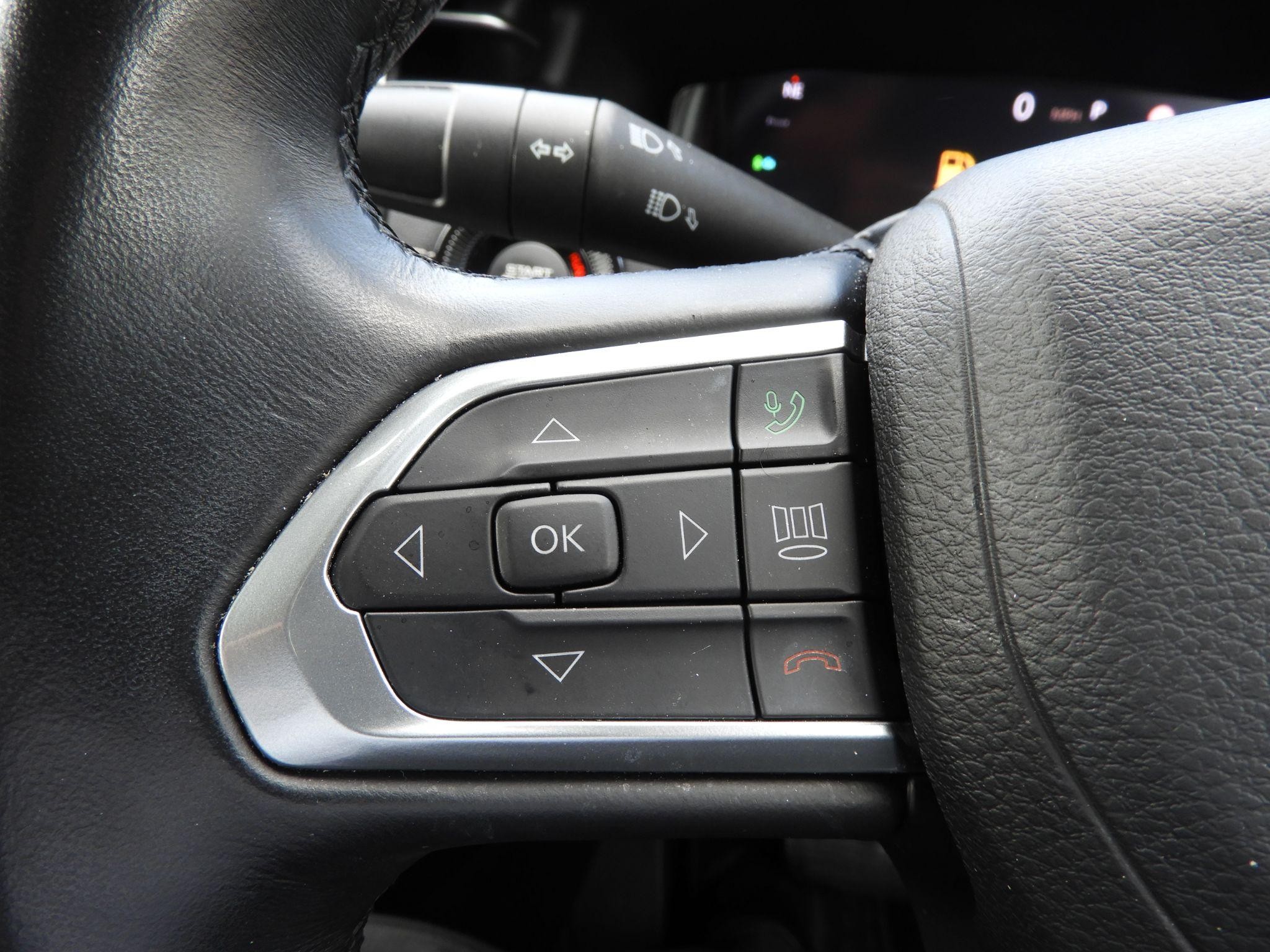 Jeep Compass Image 16