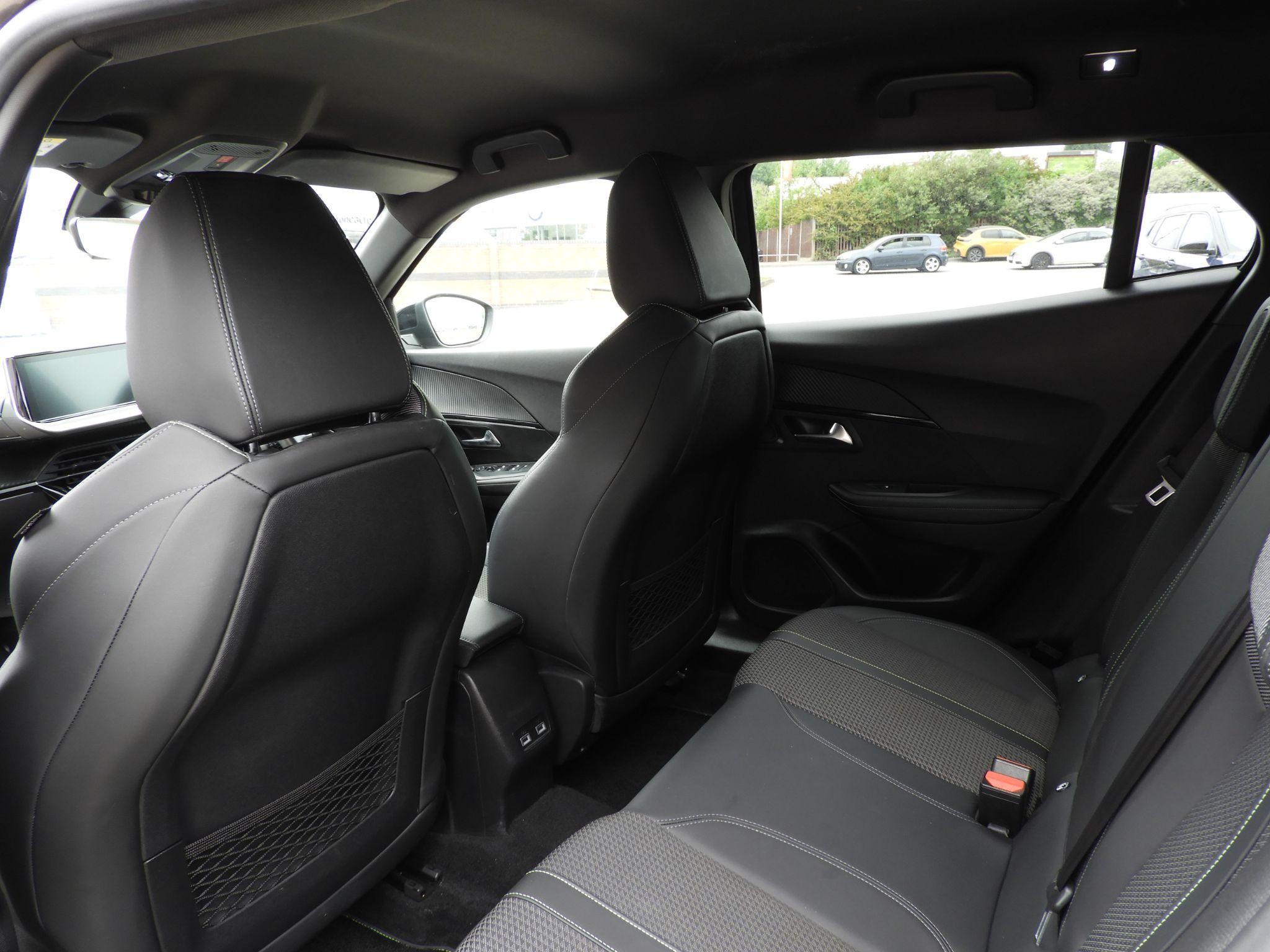 Peugeot 2008 Image 14