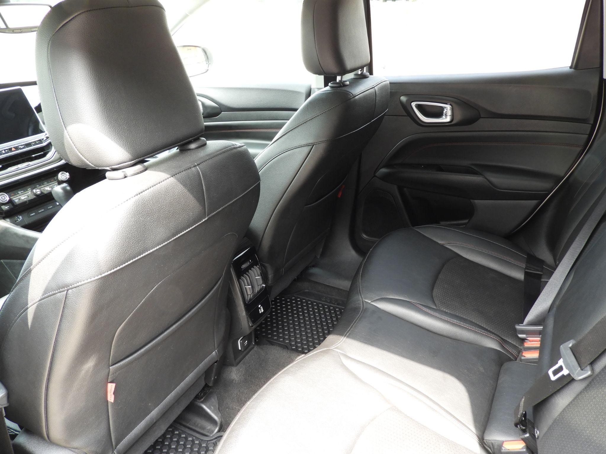 Jeep Compass Image 12