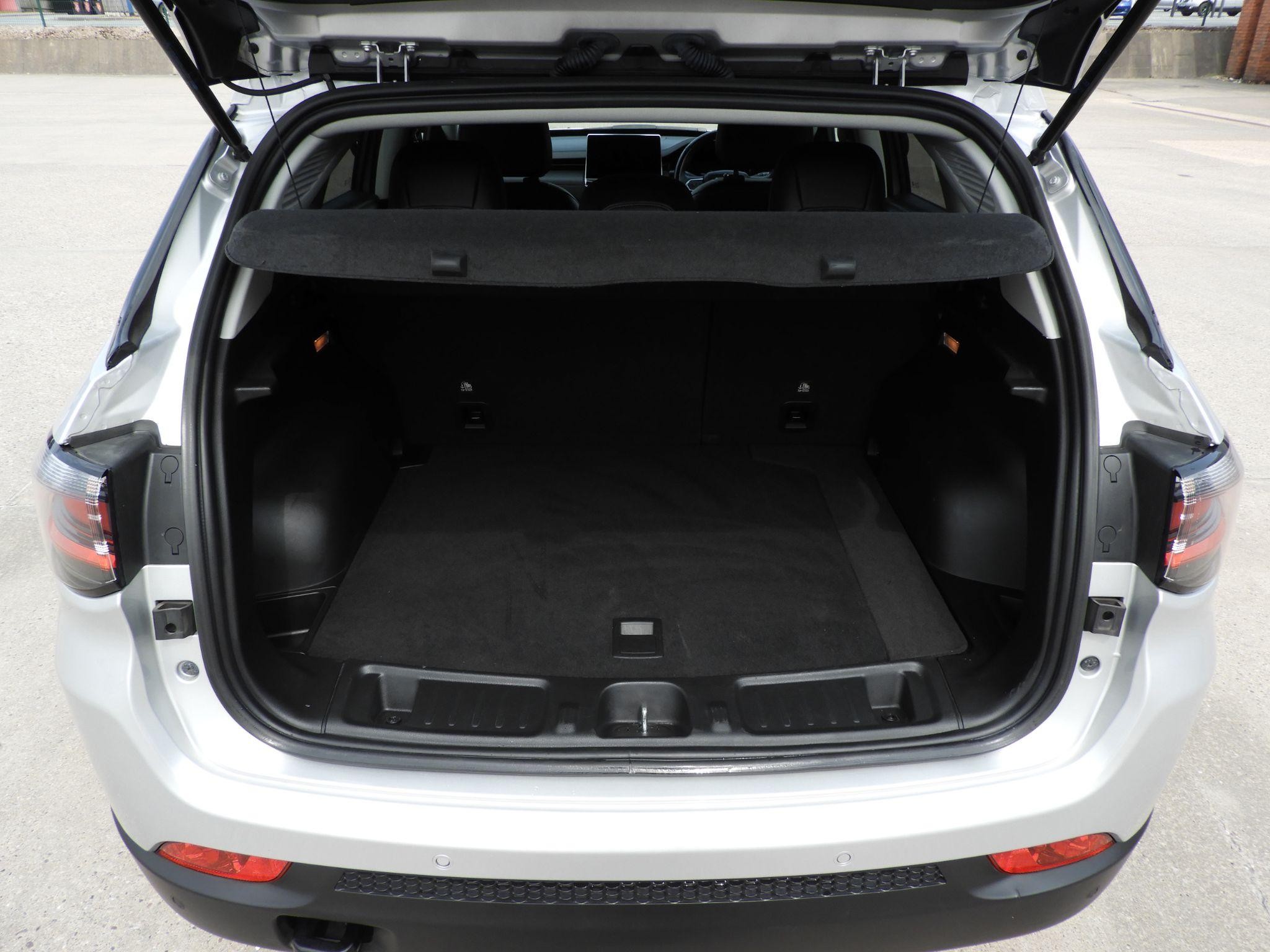 Jeep Compass Image 17
