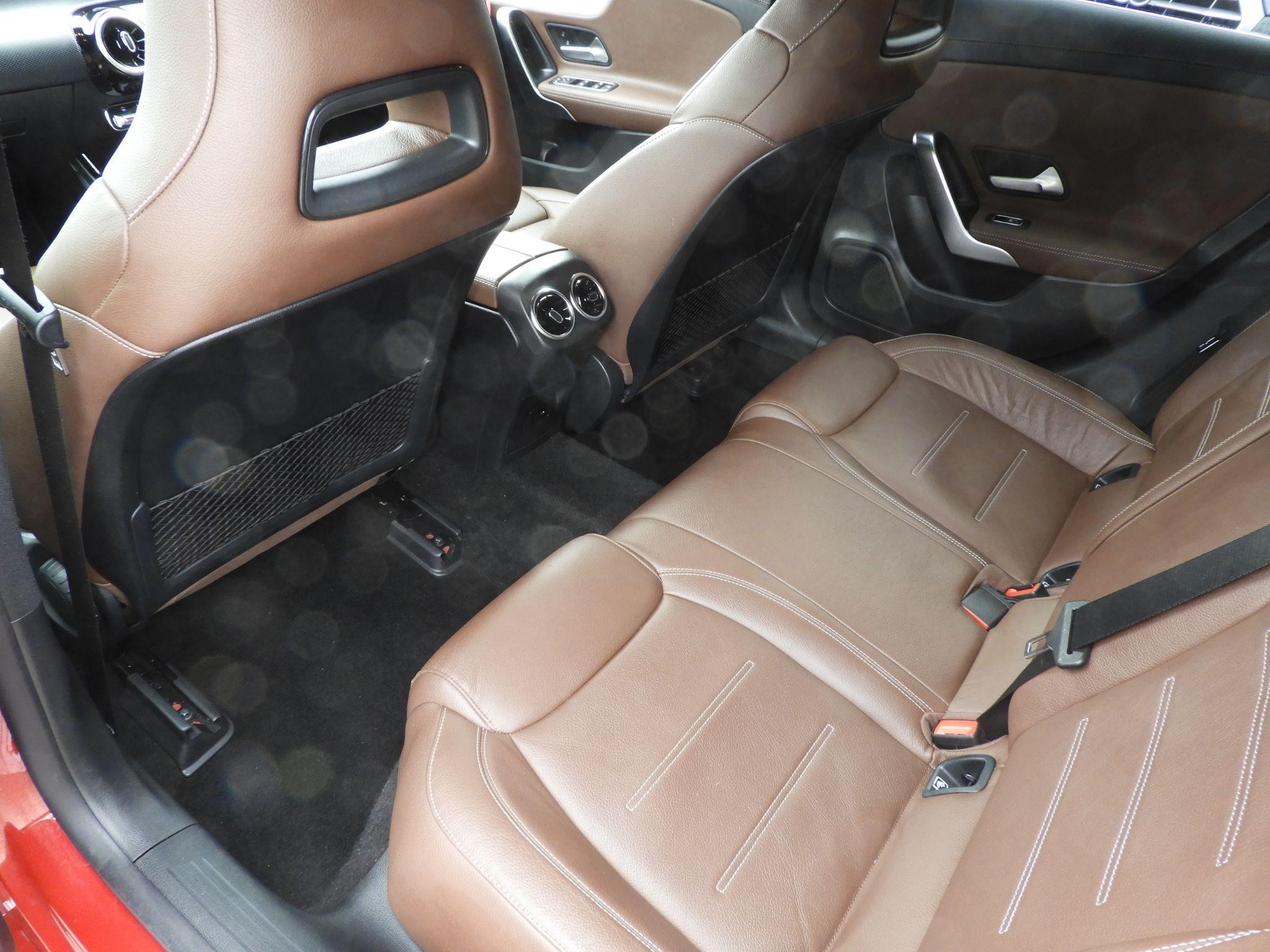 Mercedes-Benz CLA Image 13