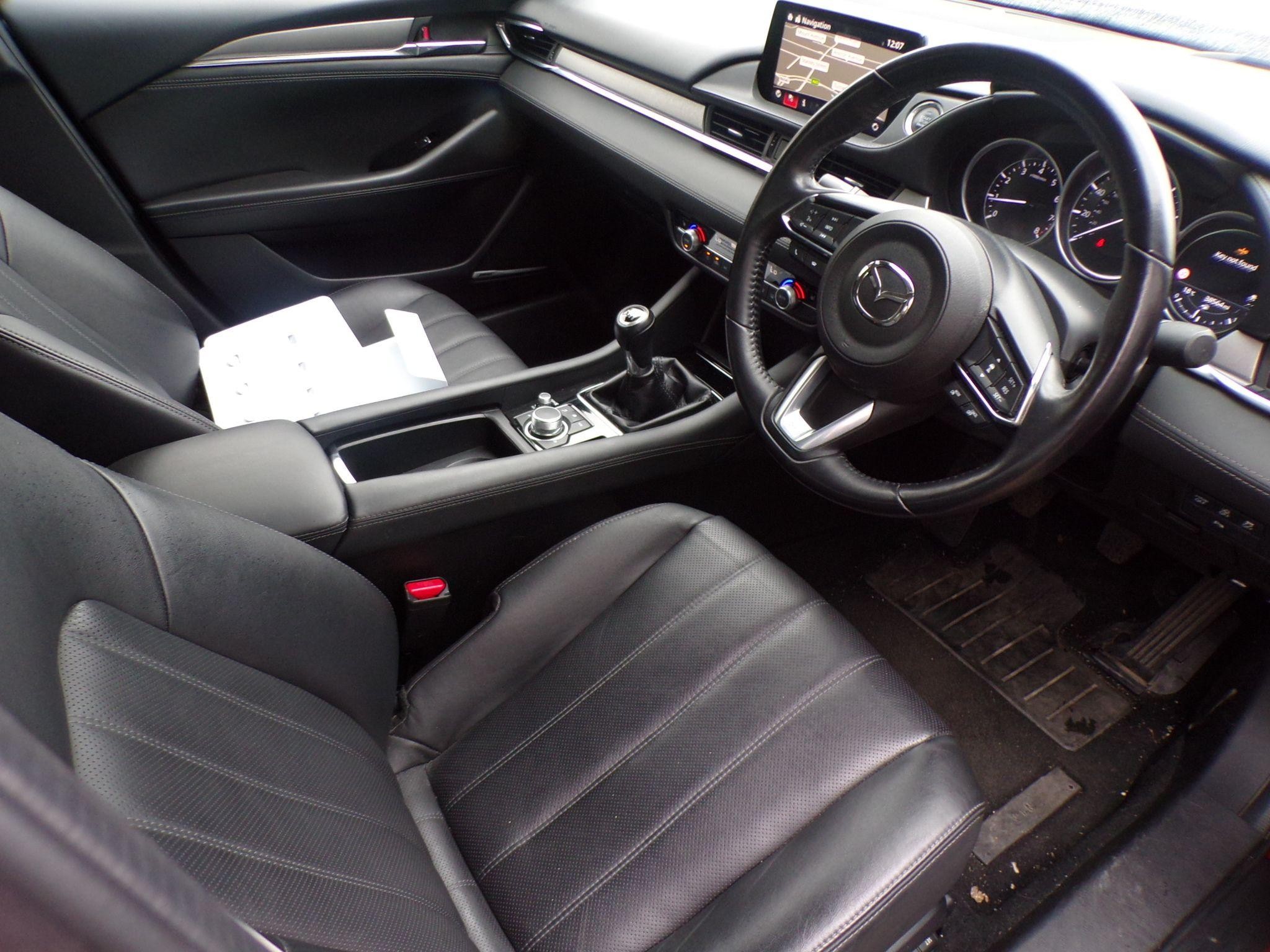 Mazda 6 Image 11