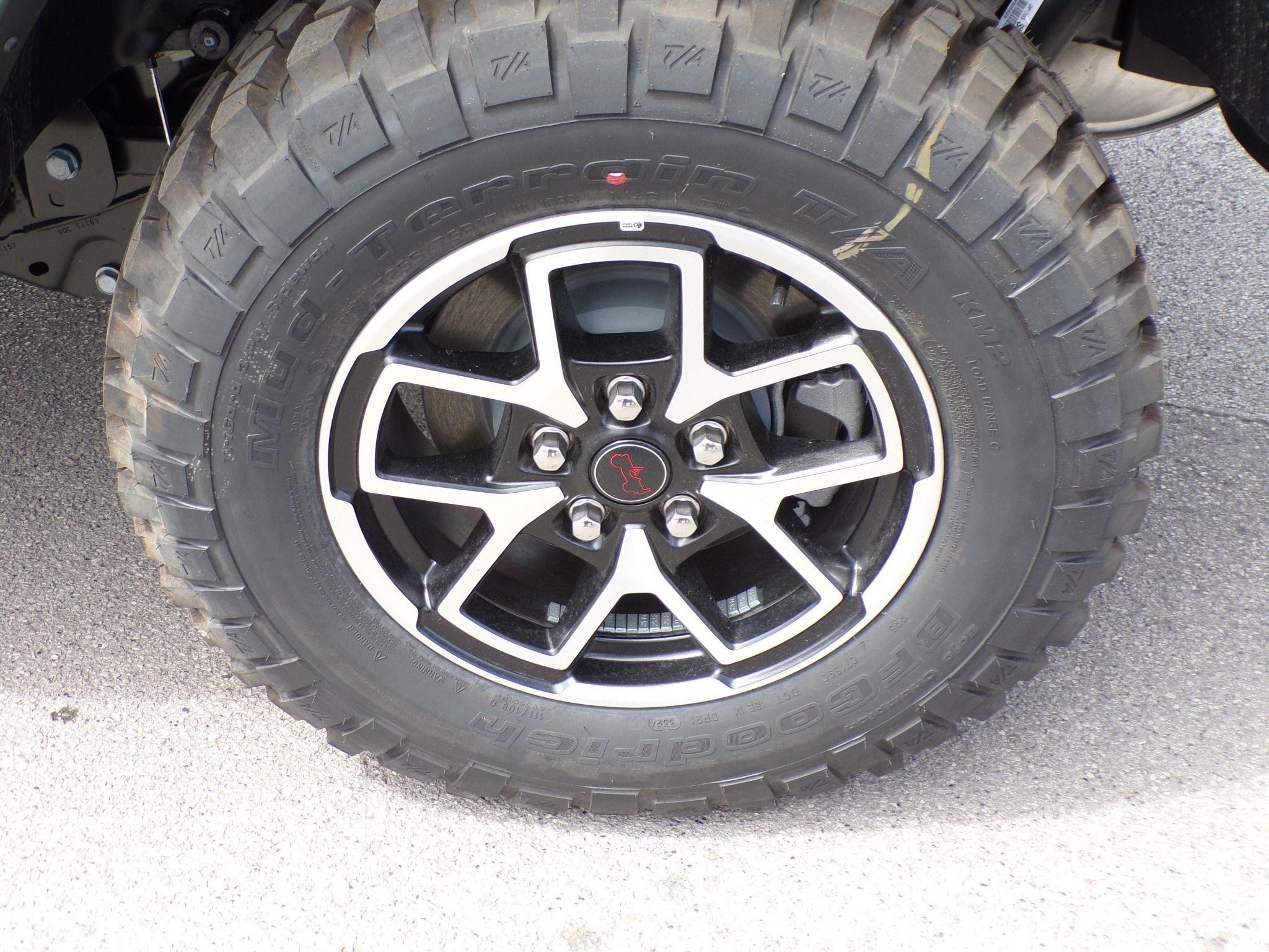 Jeep Wrangler Image 9
