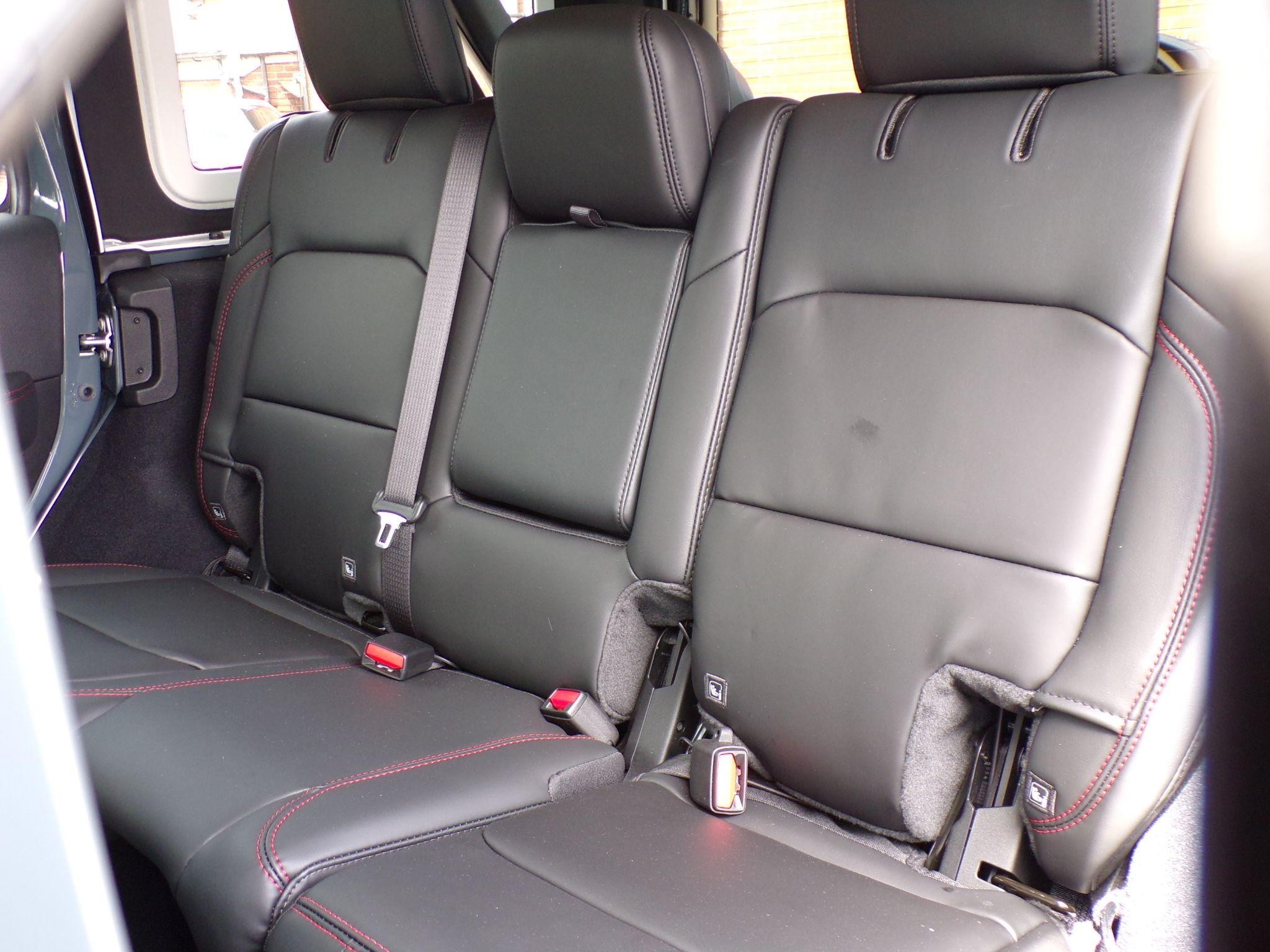 Jeep Wrangler Image 11