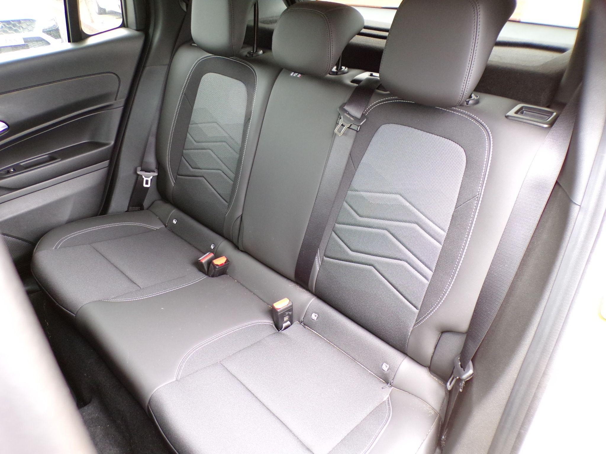 Jeep Avenger Image 13