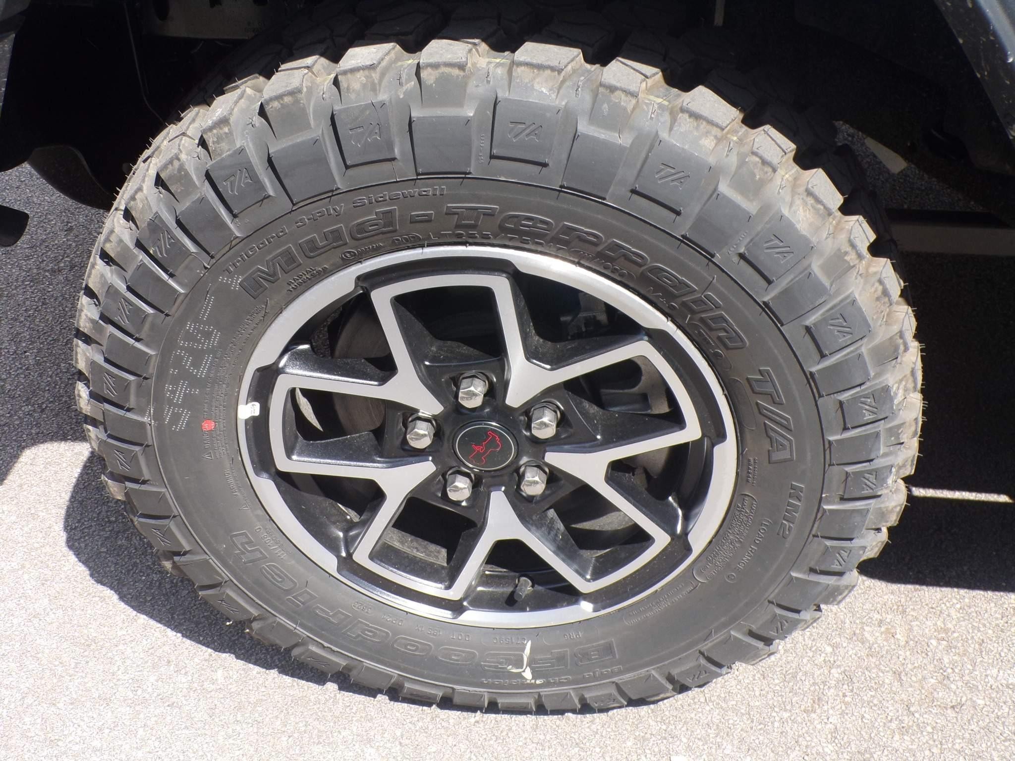 Jeep Wrangler Image 9