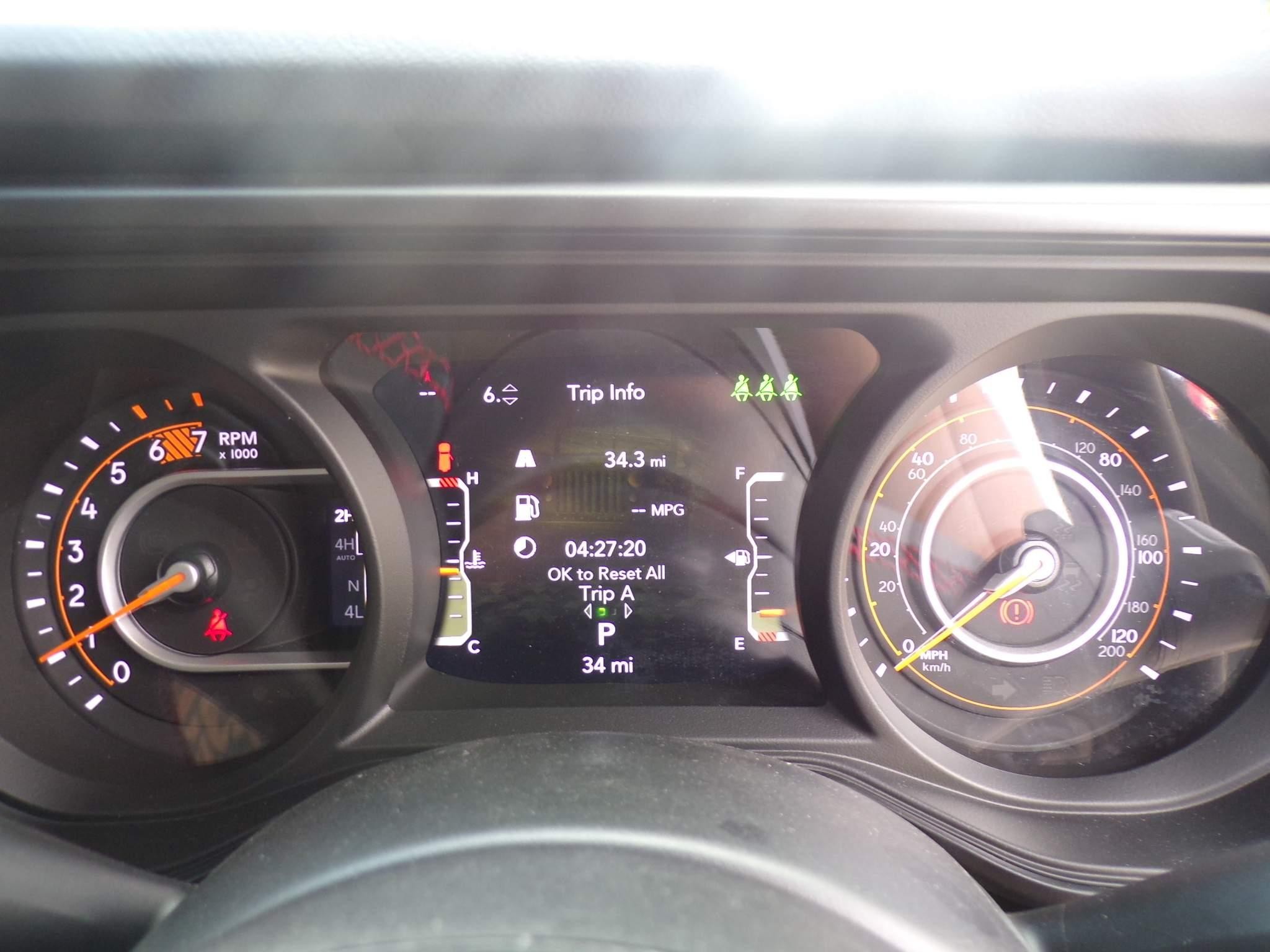Jeep Wrangler Image 12
