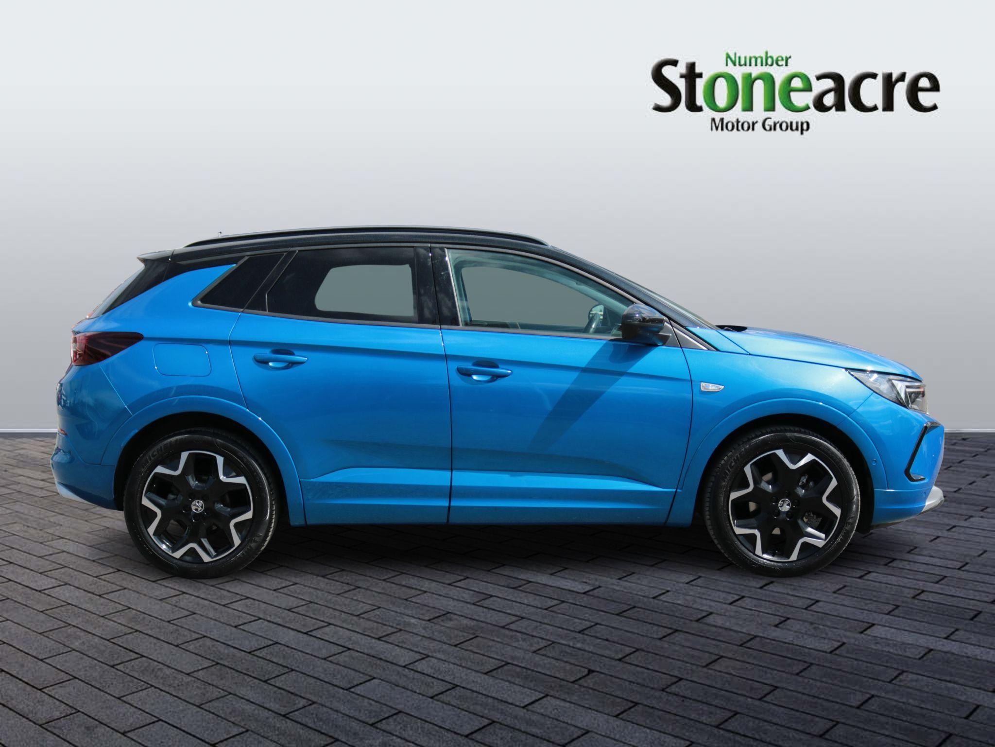 Vauxhall Grandland Image 2