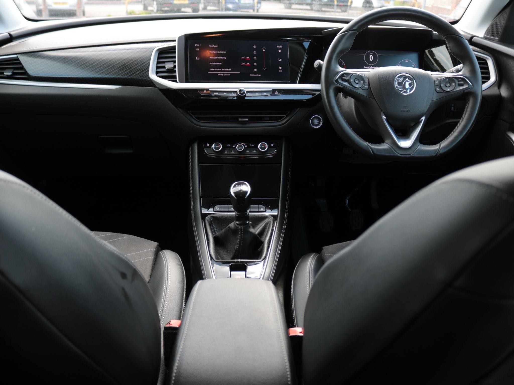 Vauxhall Grandland Image 12