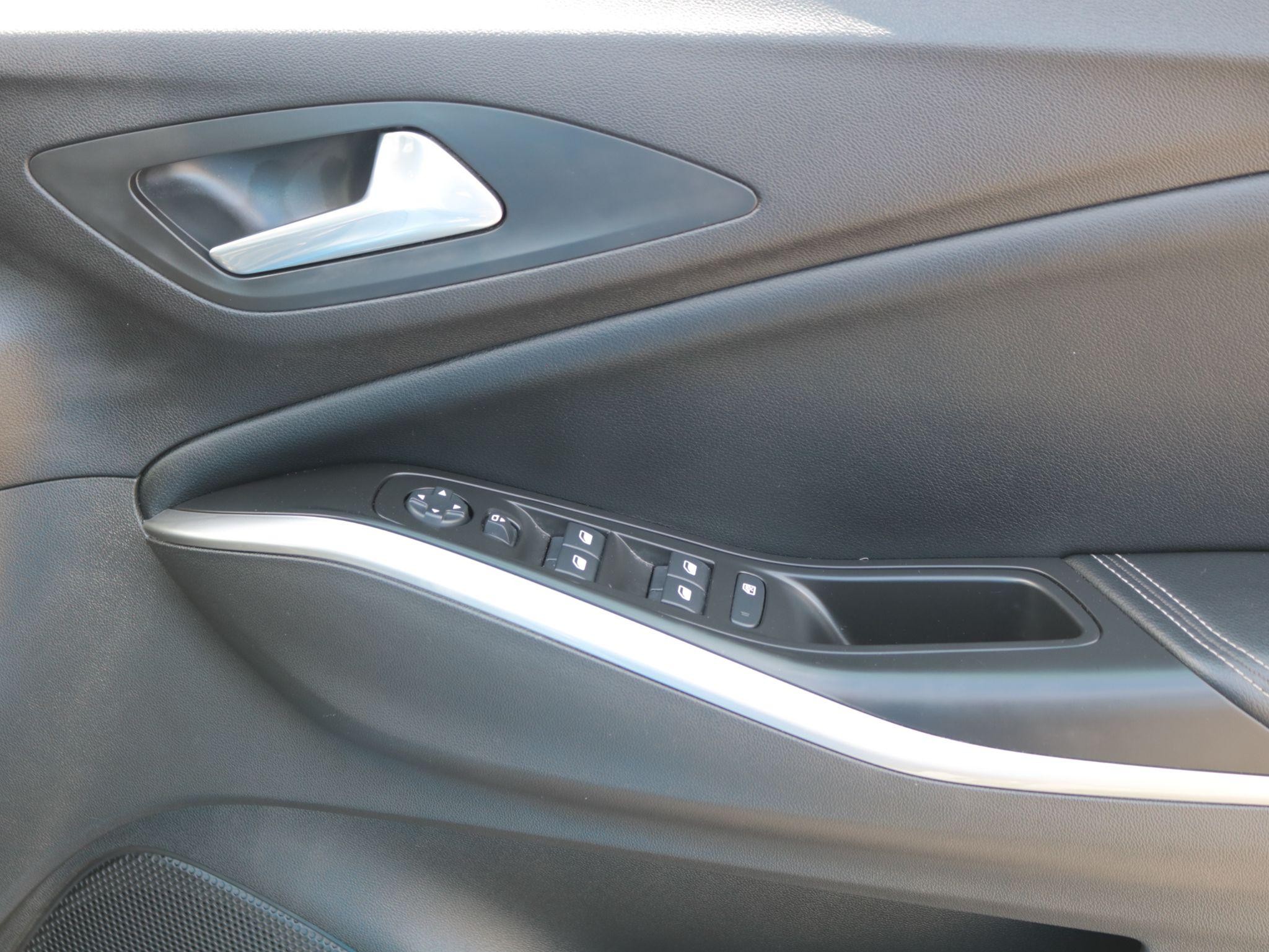 Vauxhall Grandland Image 26