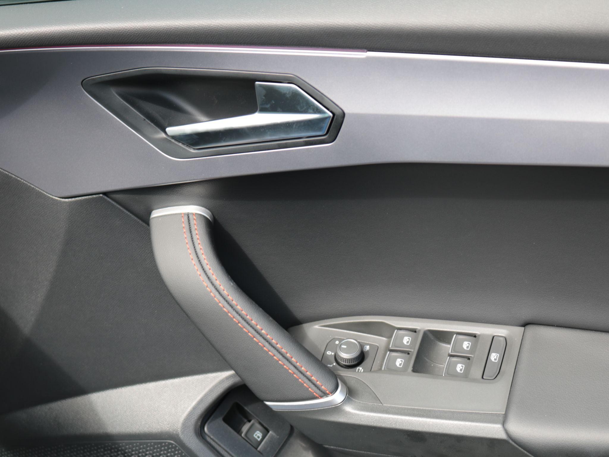 SEAT Leon Image 28