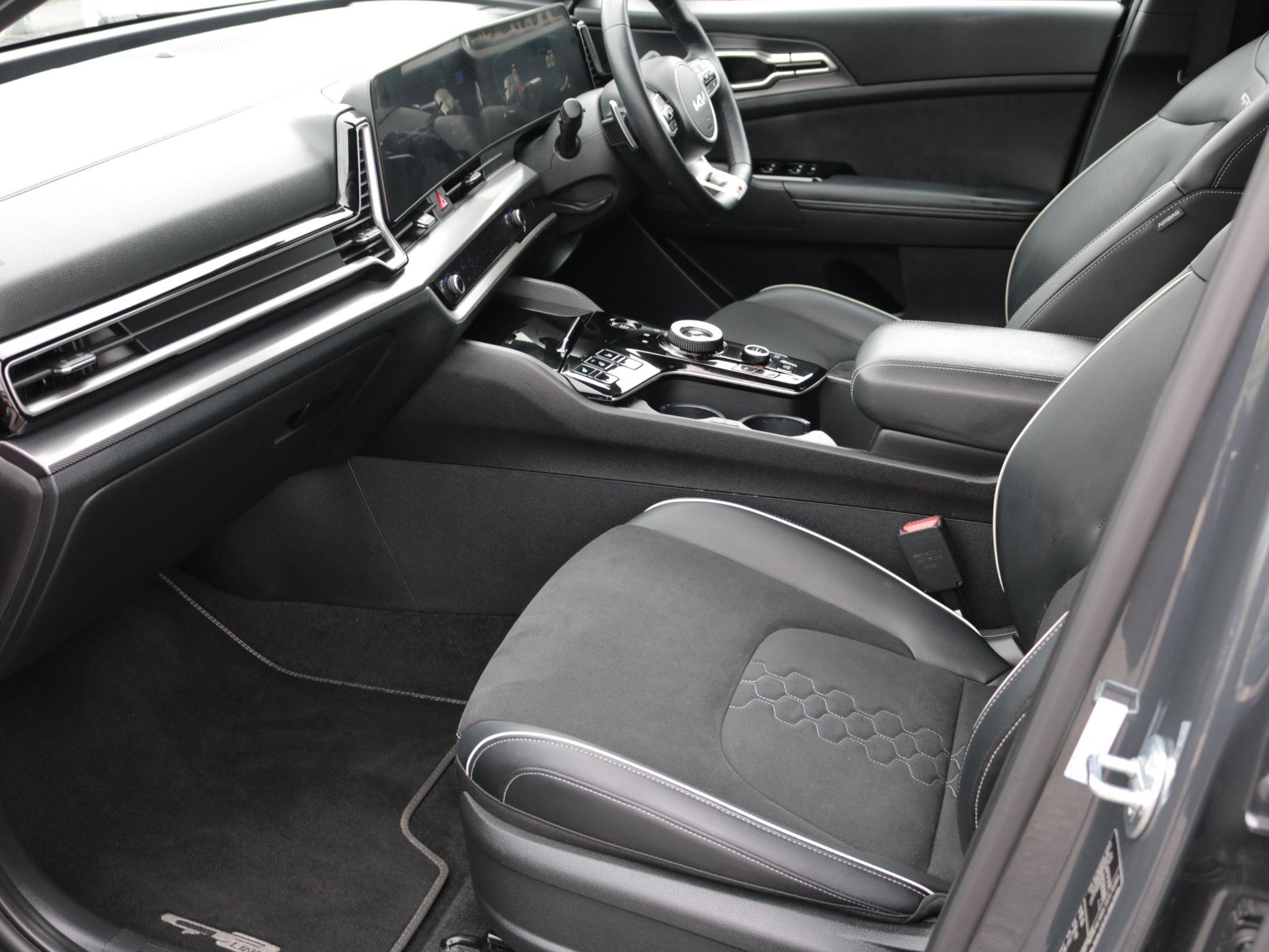 Kia Sportage Image 13