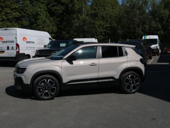 Jeep Avenger 54kWh e-Summit Auto 5dr null Image 2