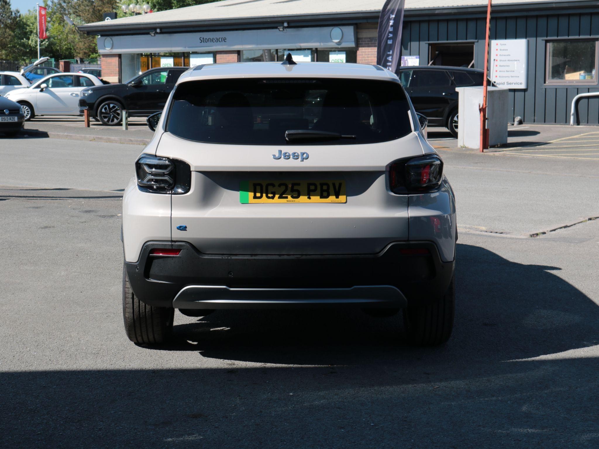 Jeep Avenger Image 4