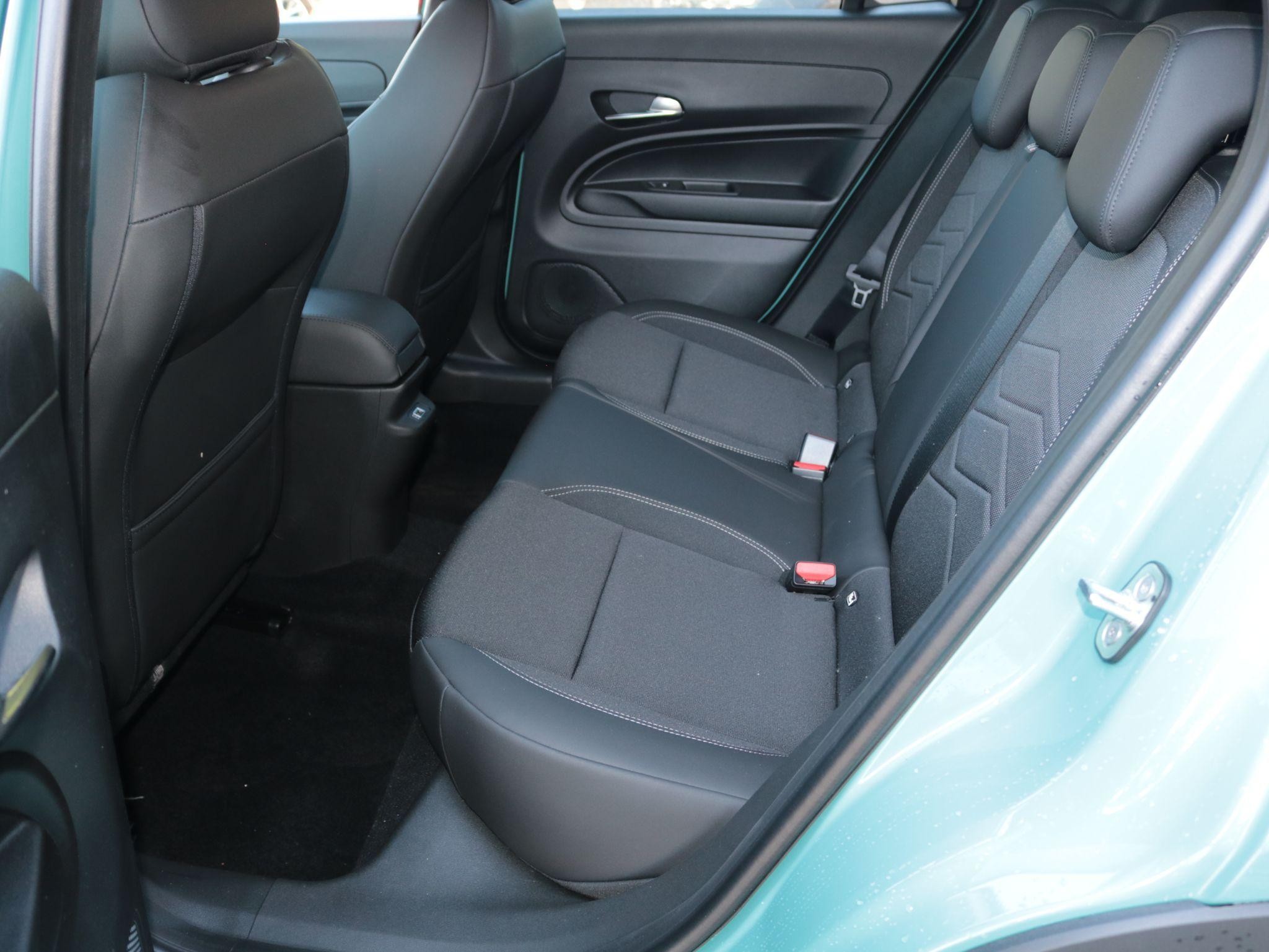 Jeep Avenger Image 22