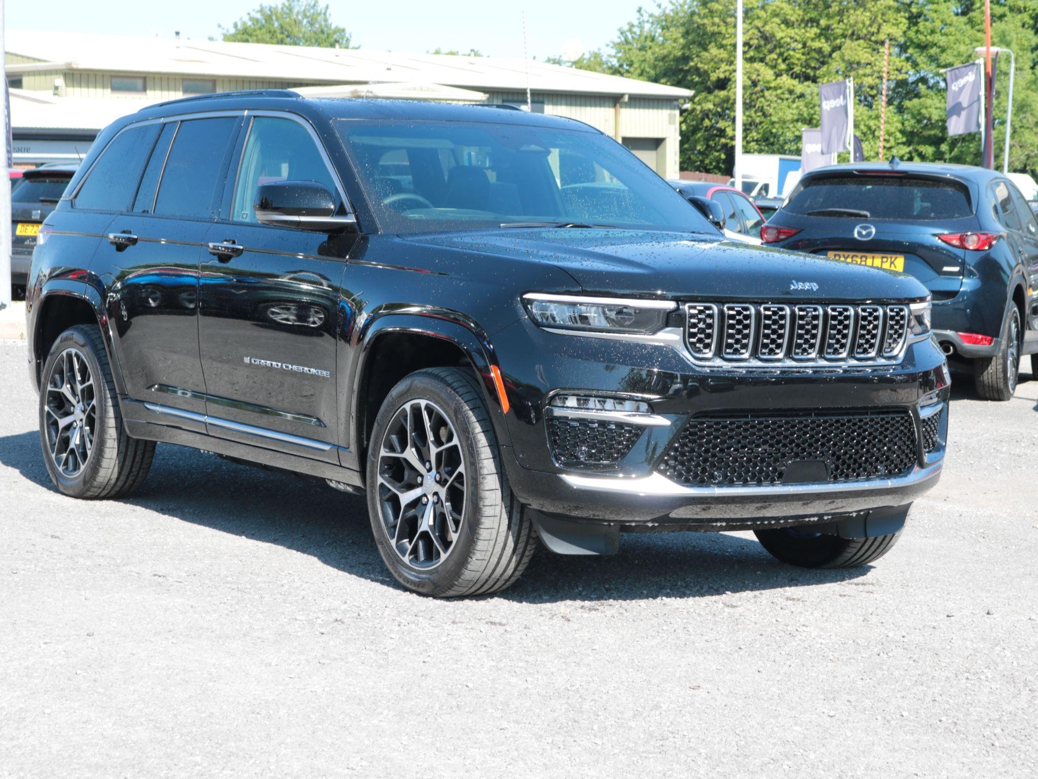 Jeep Grand Cherokee Image 1