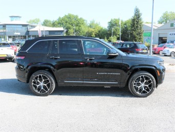 Jeep Grand Cherokee 2.0 Turbo 4xe PHEV Summit Reserve 5dr Auto null Image 2