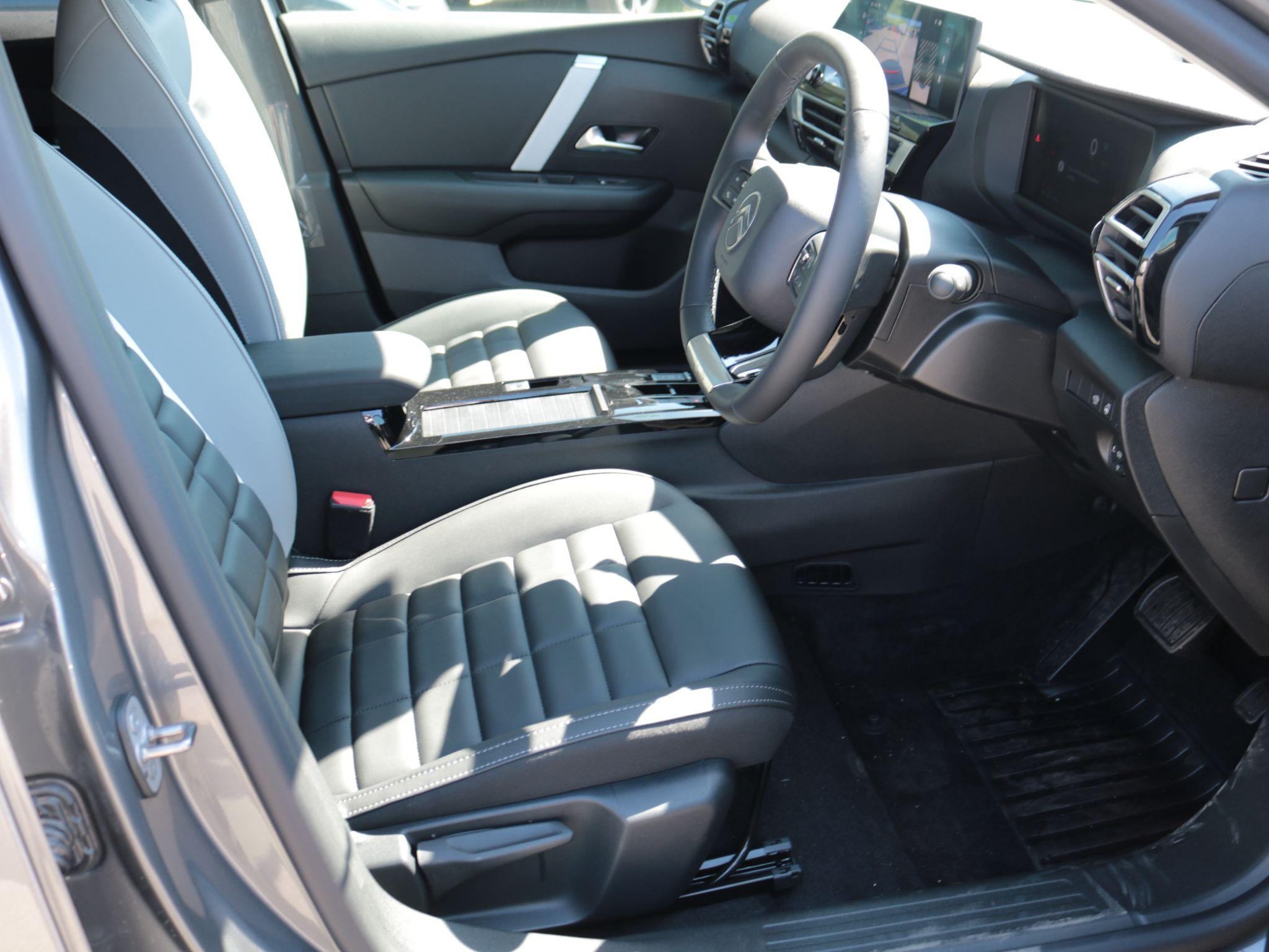 Citroen e-C4 Image 10