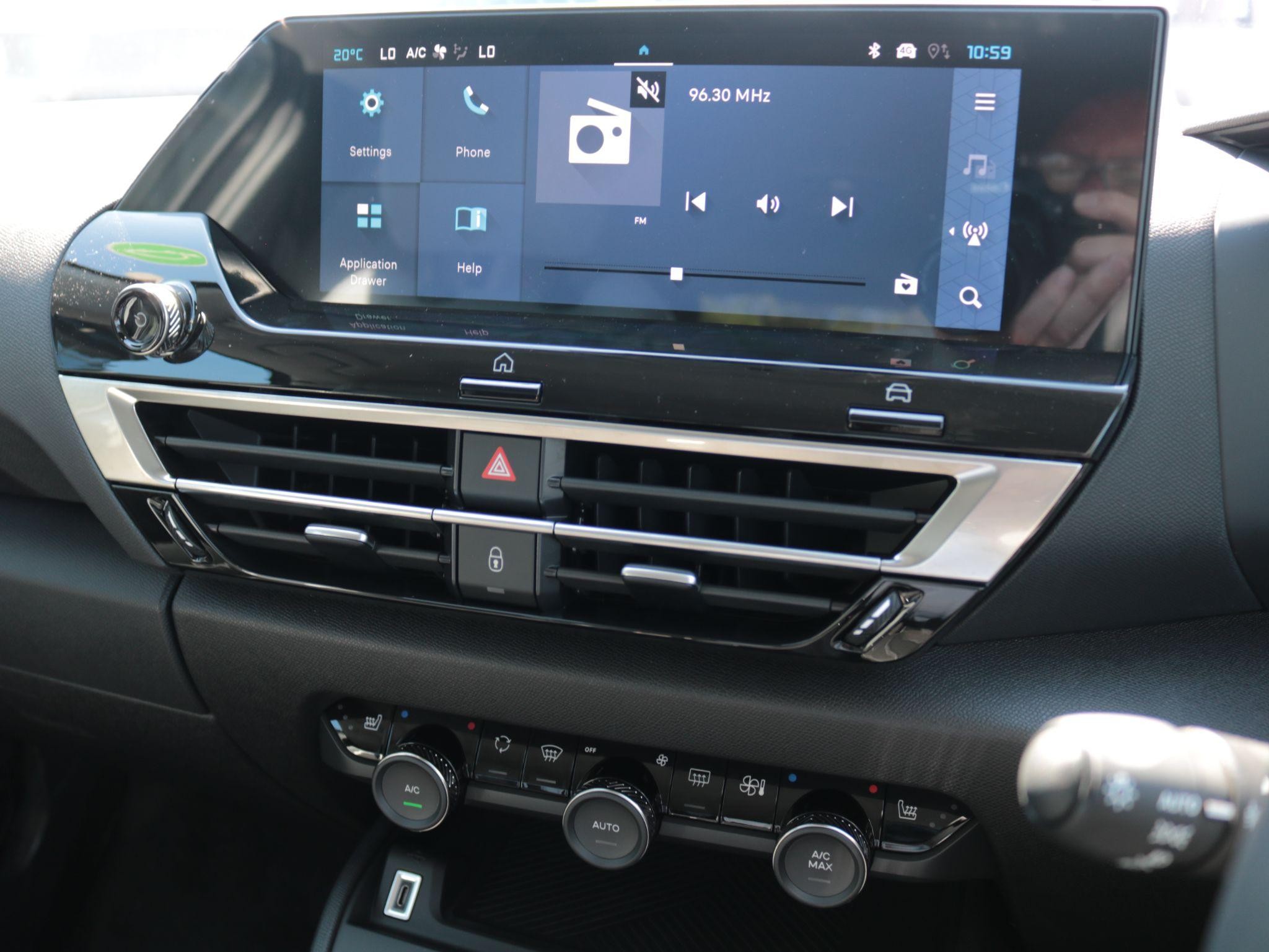 Citroen e-C4 Image 16