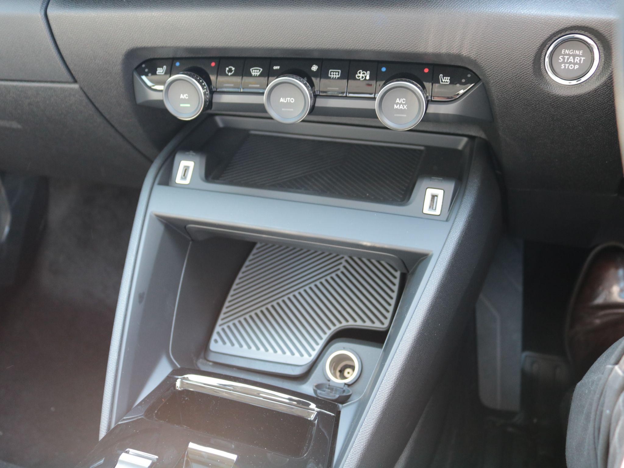 Citroen e-C4 Image 18
