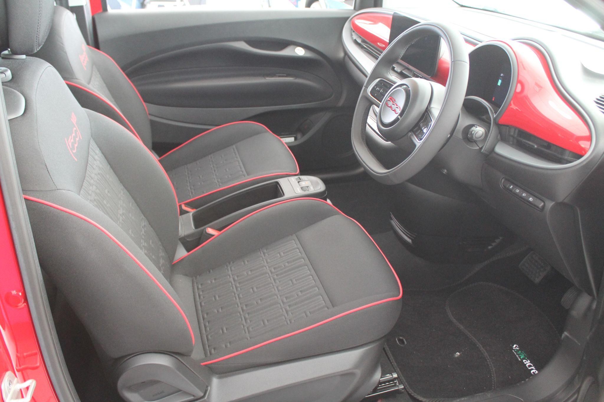 Fiat 500e Image 8