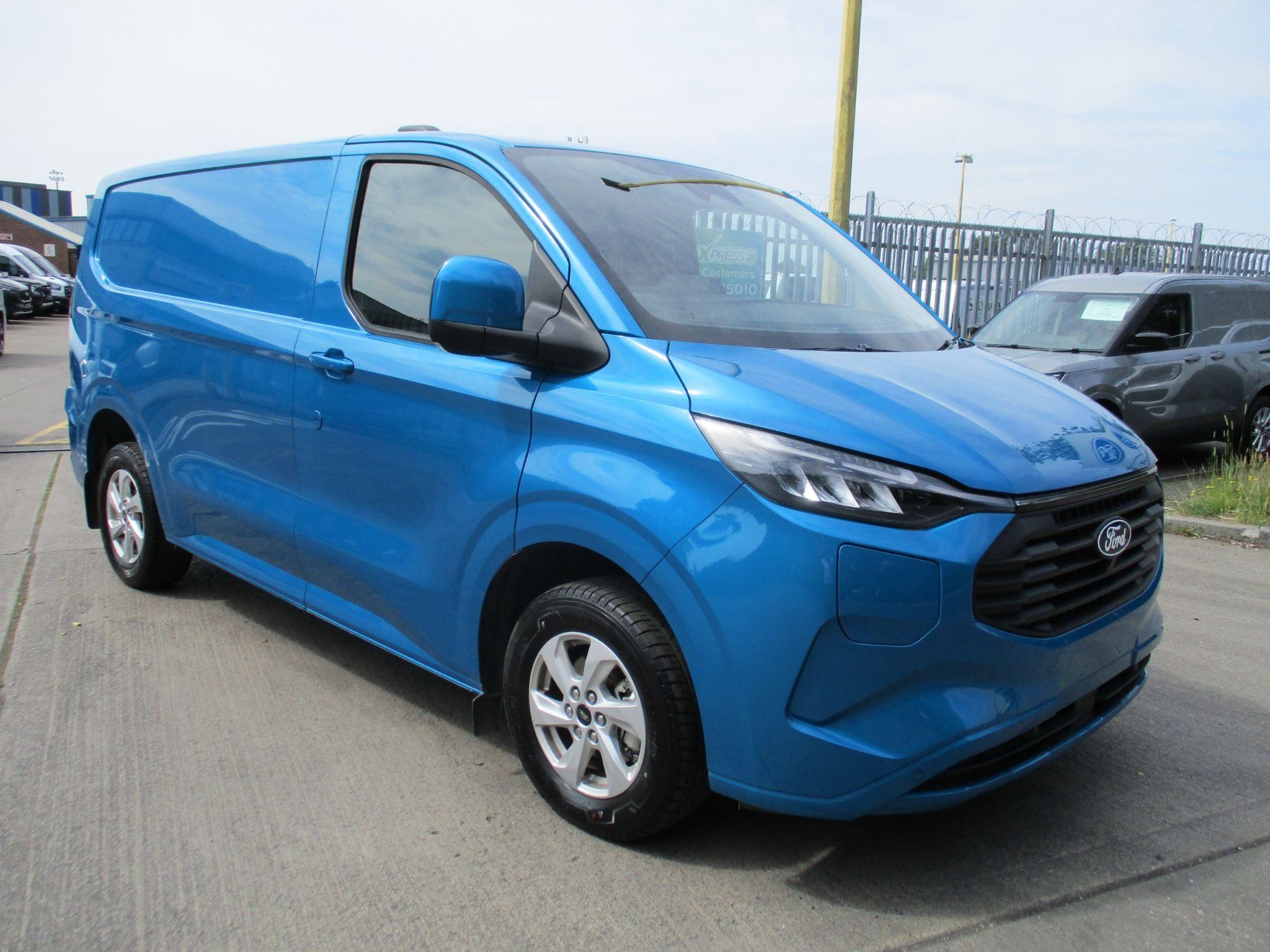 Ford Transit Custom Image 1
