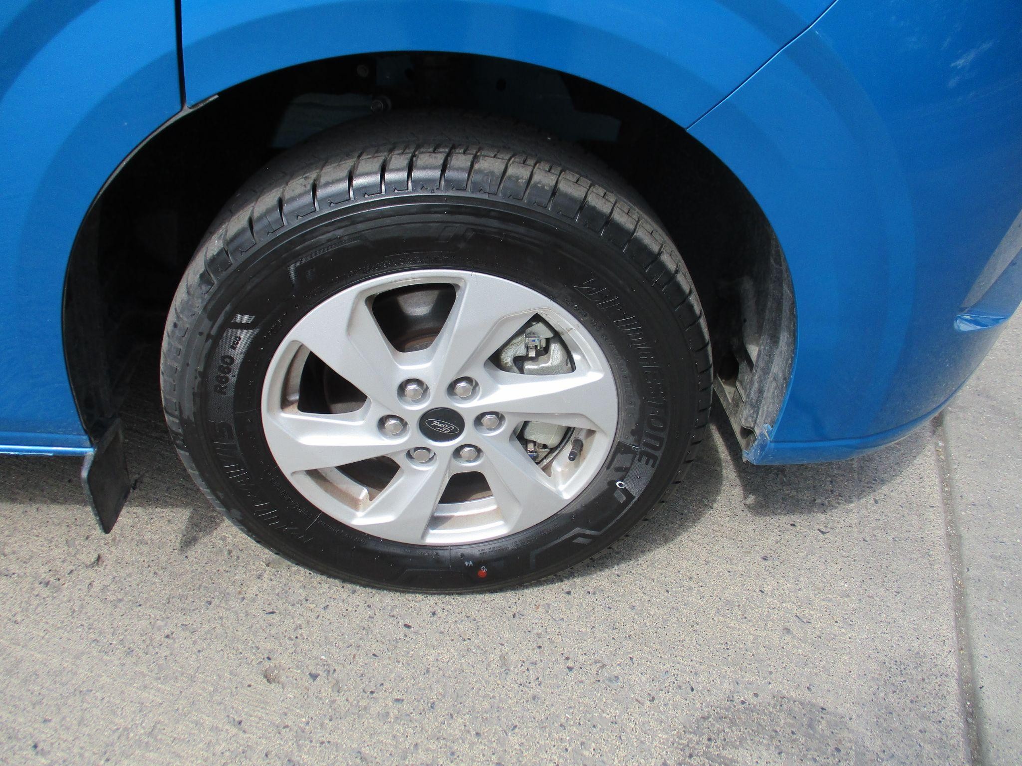 Ford Transit Custom Image 12