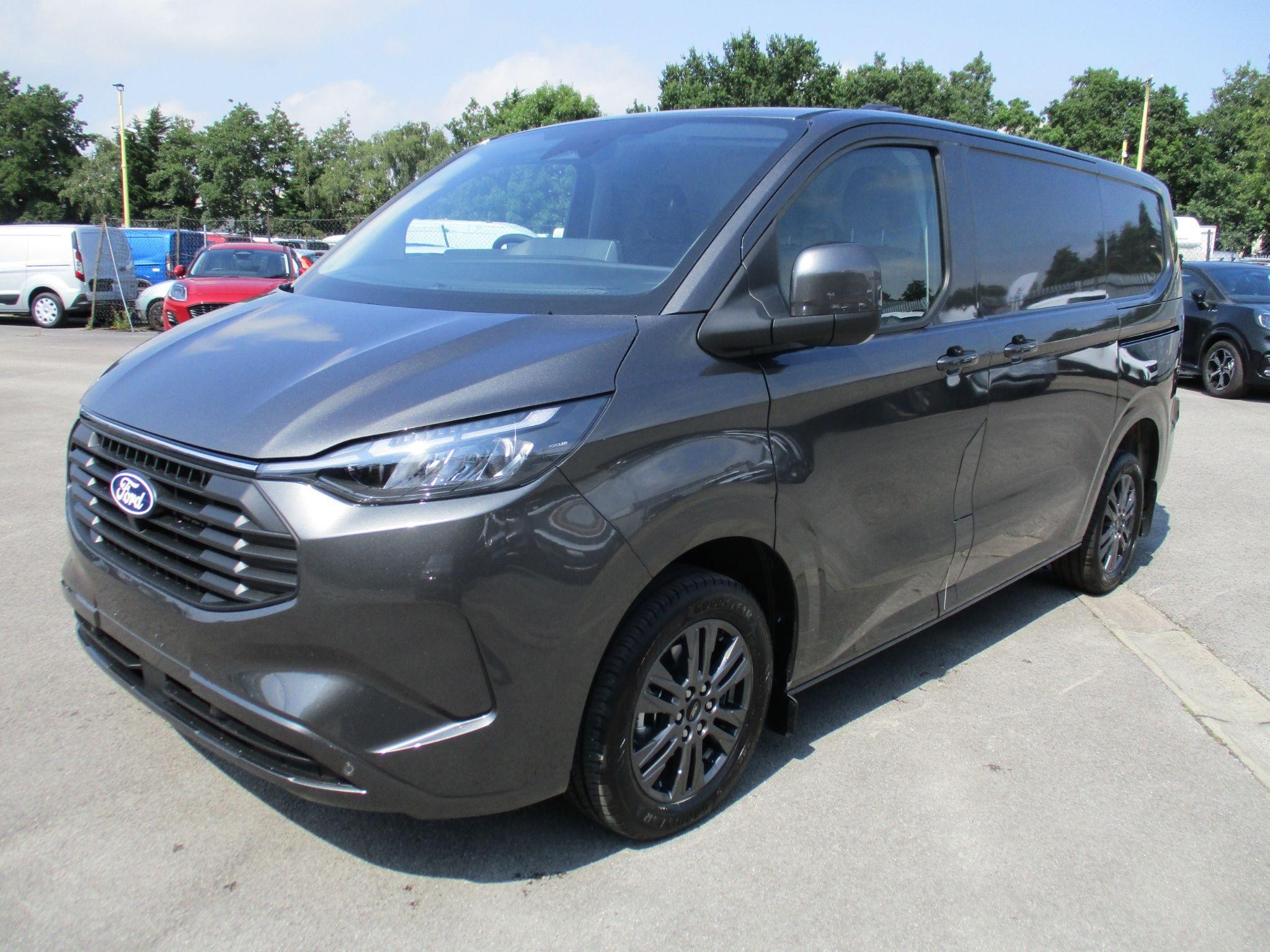 Ford Transit Custom Image 7