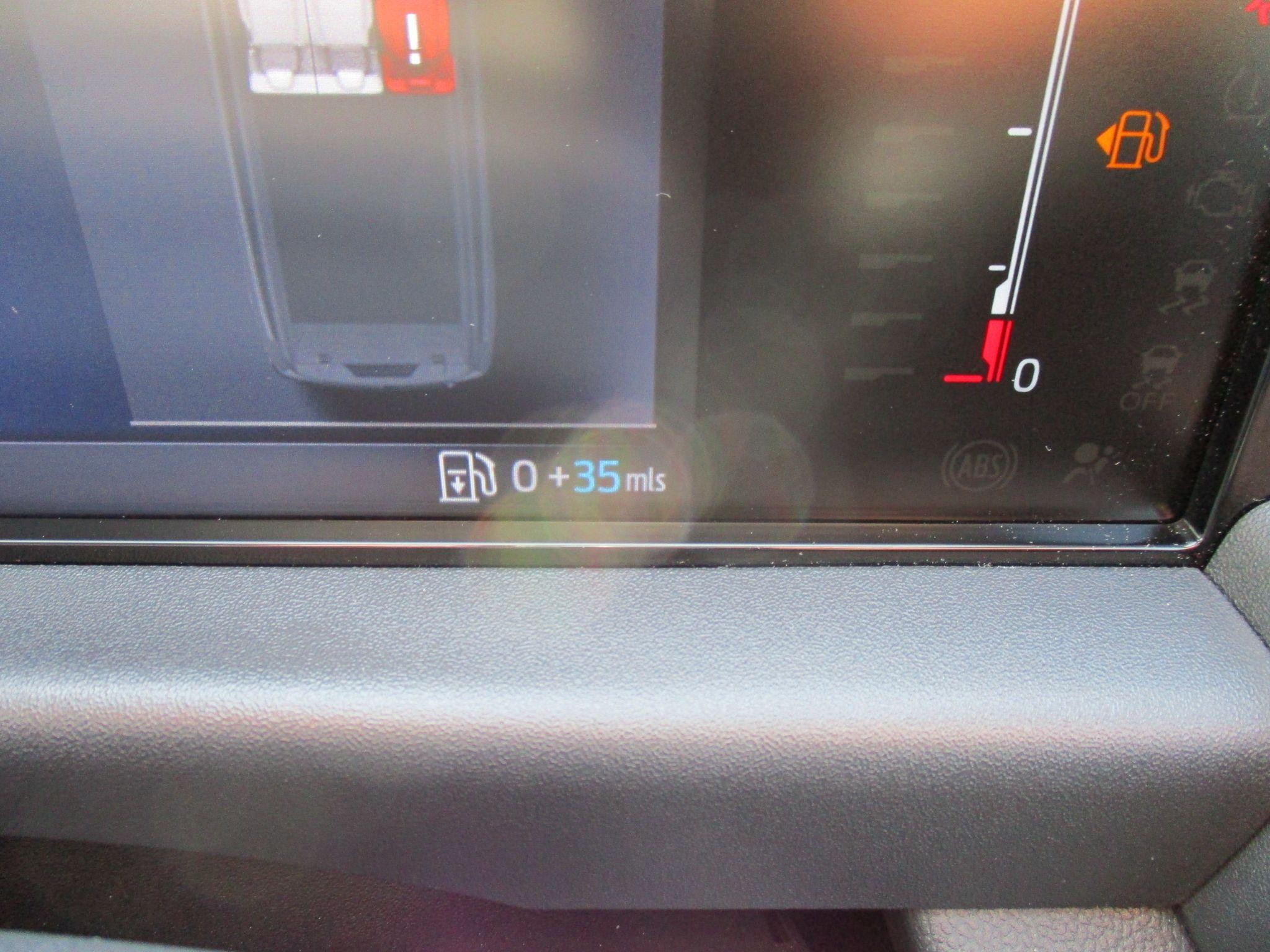 Ford Transit Custom Image 16