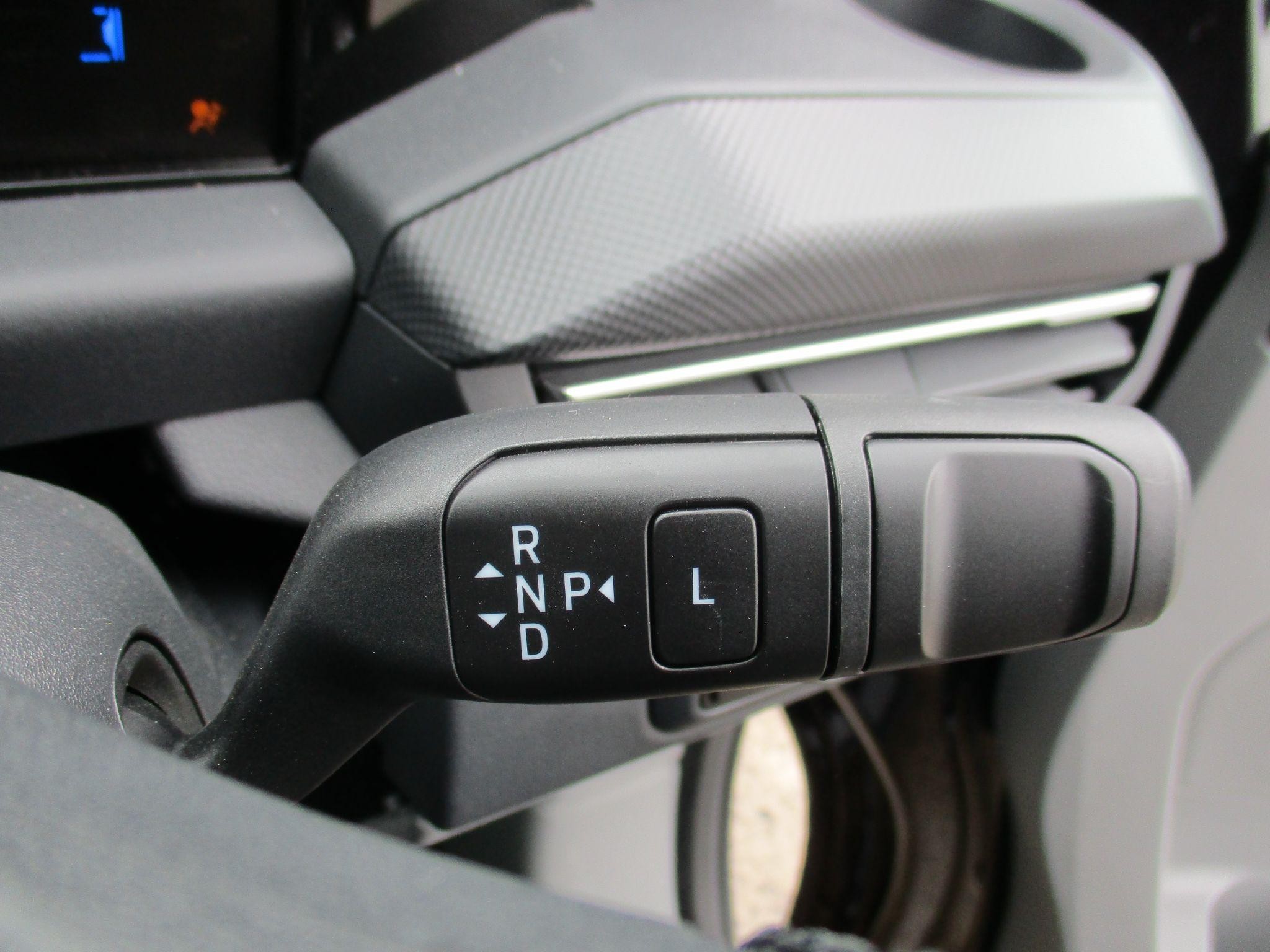 Ford Transit Custom Image 21