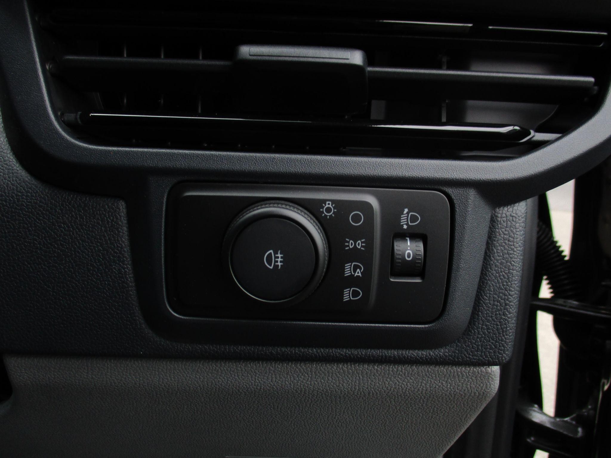 Ford Transit Custom Image 19