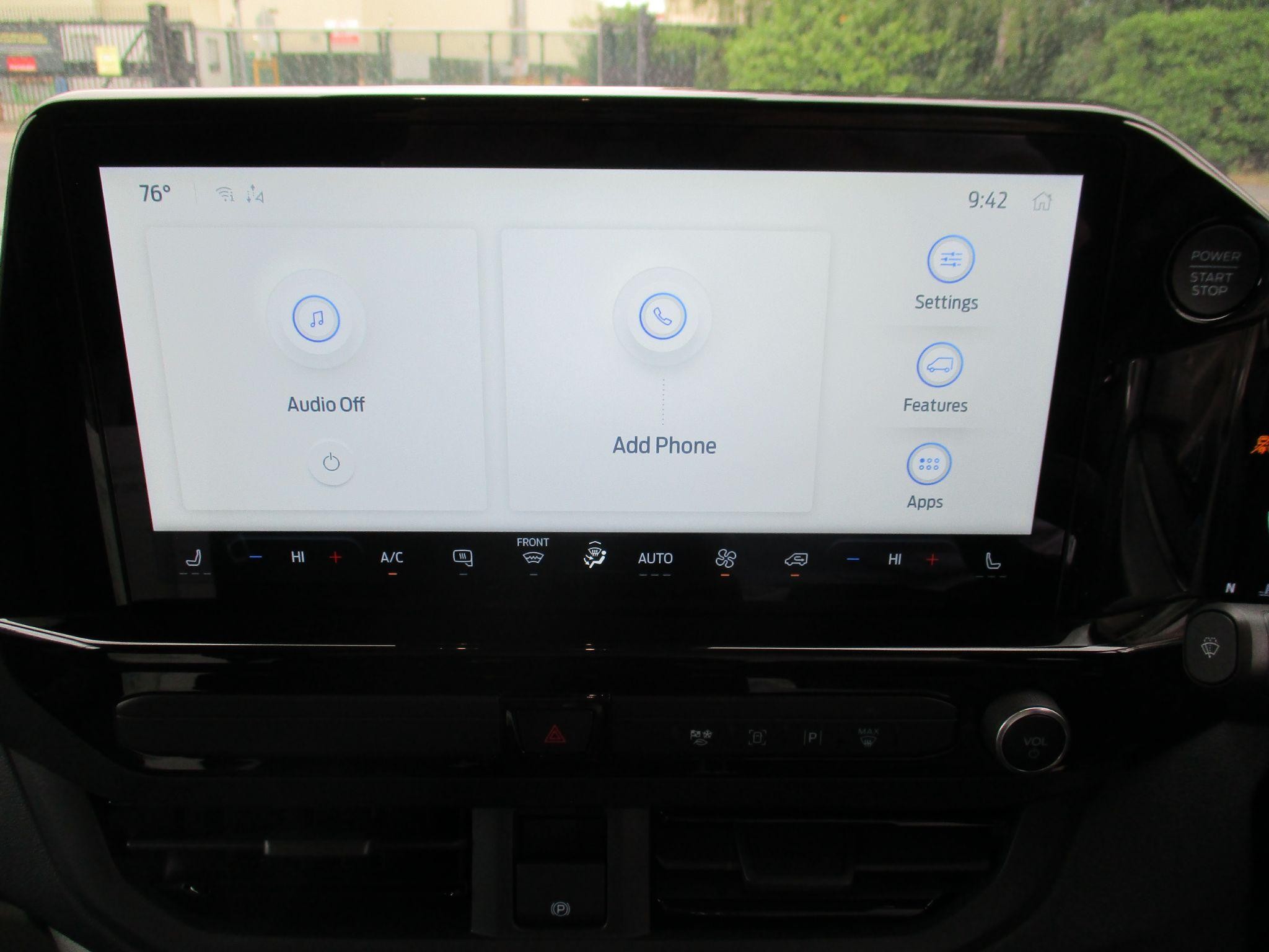 Ford Transit Custom Image 24