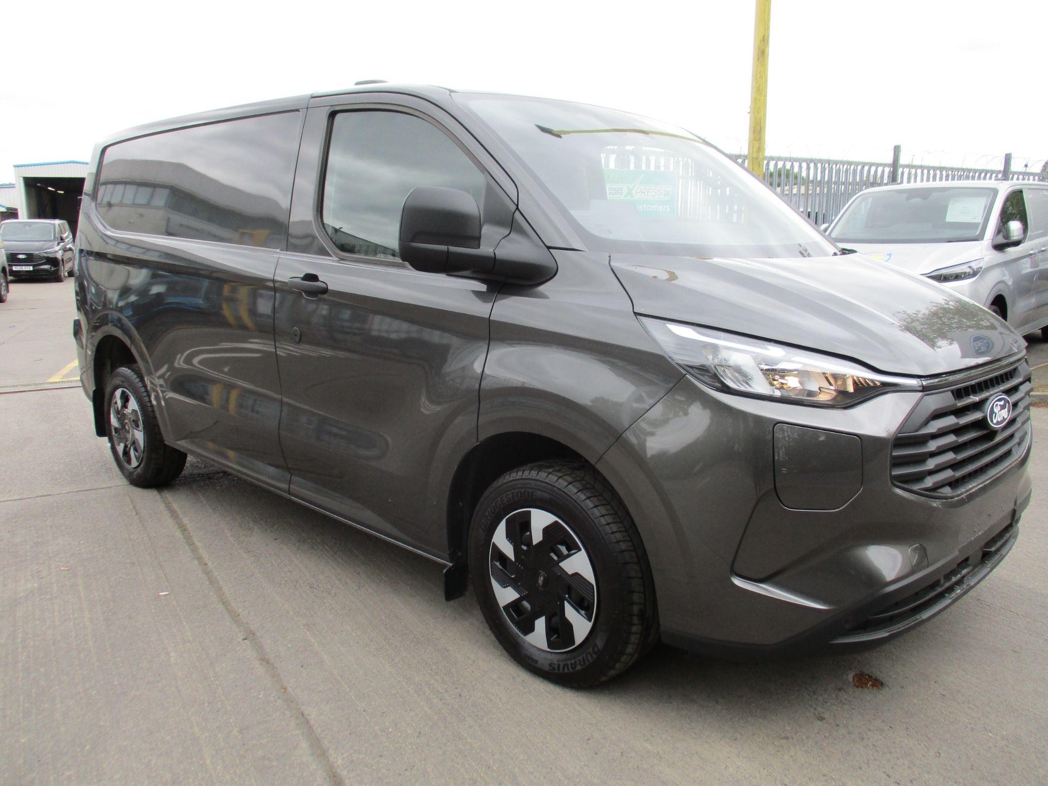 Ford Transit Custom Image 1
