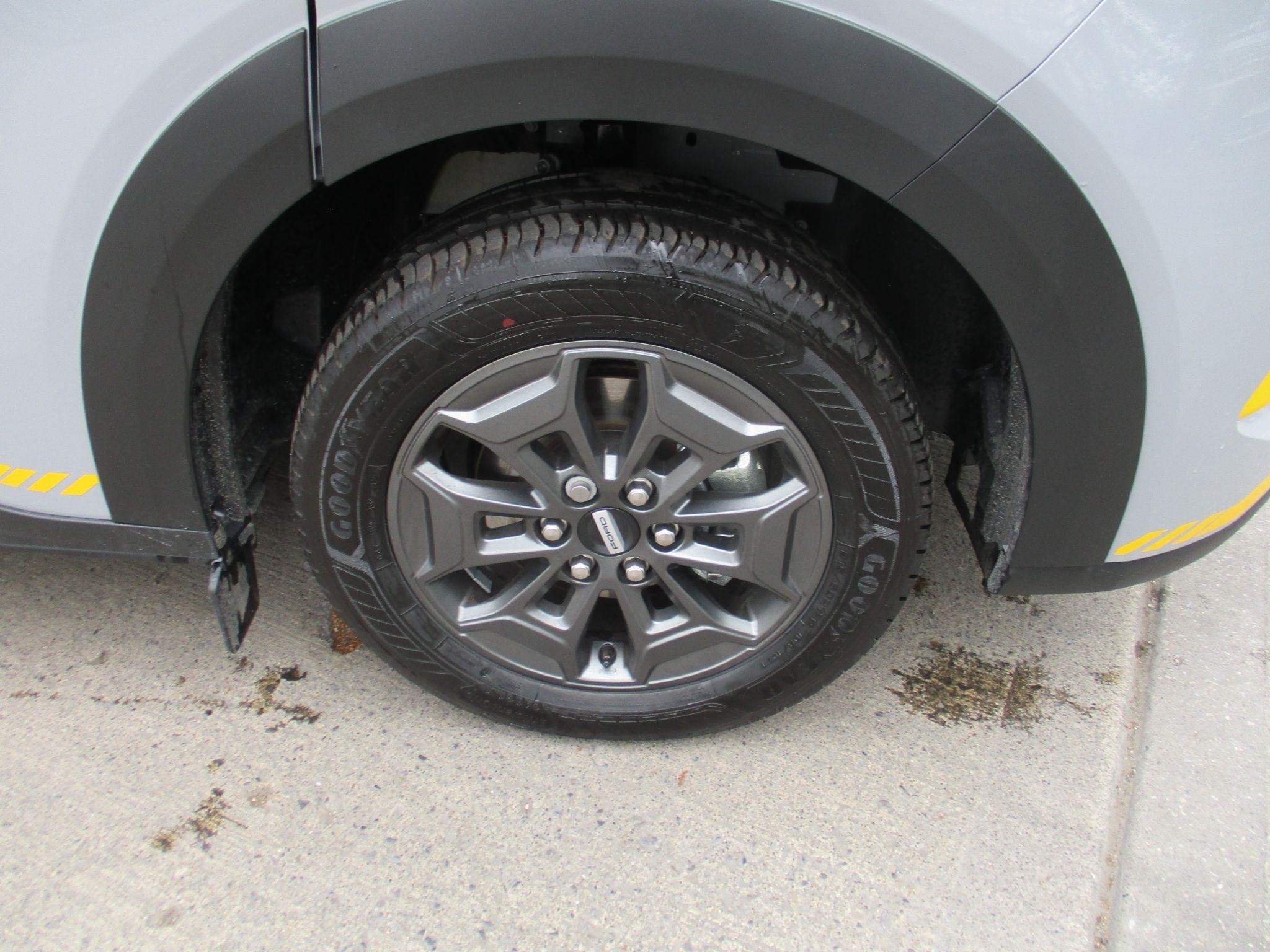 Ford Transit Custom Image 10