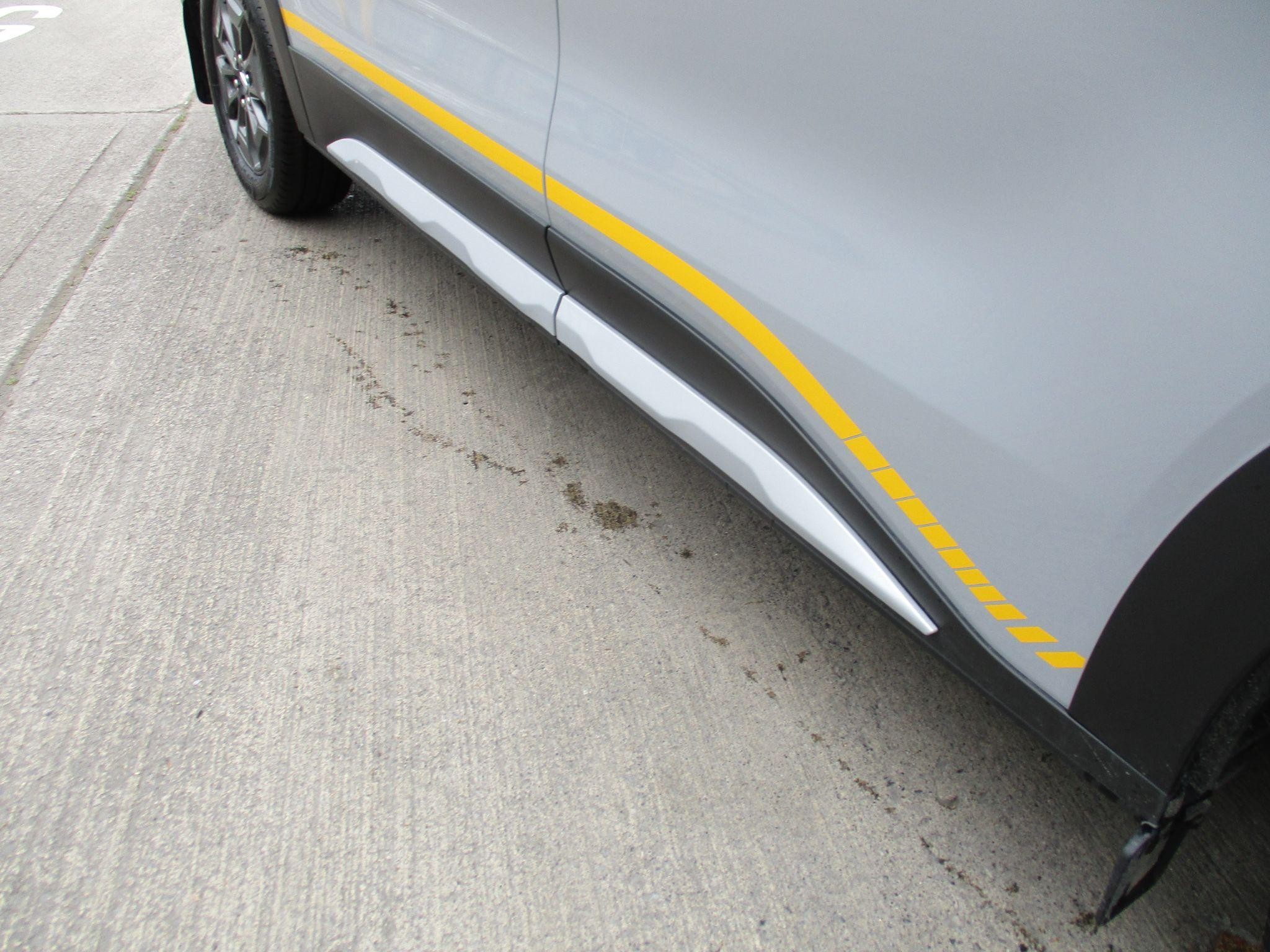 Ford Transit Custom Image 12